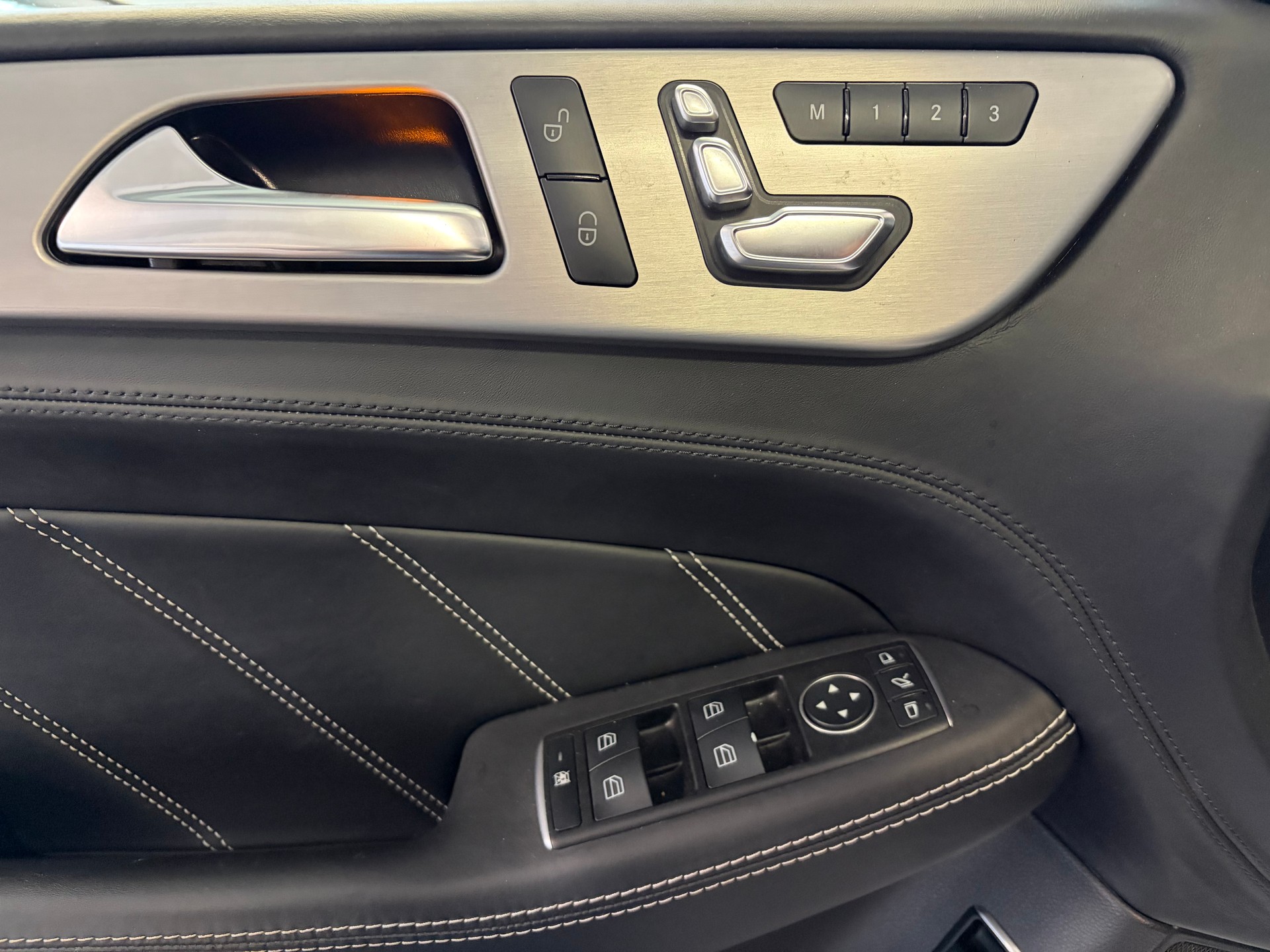 MERCEDES-BENZ GLE 63 S AMG 4Matic Speedshift Plus 7G-Tronic | CH | Panorama | AHK | Performance Abgas |-image-19