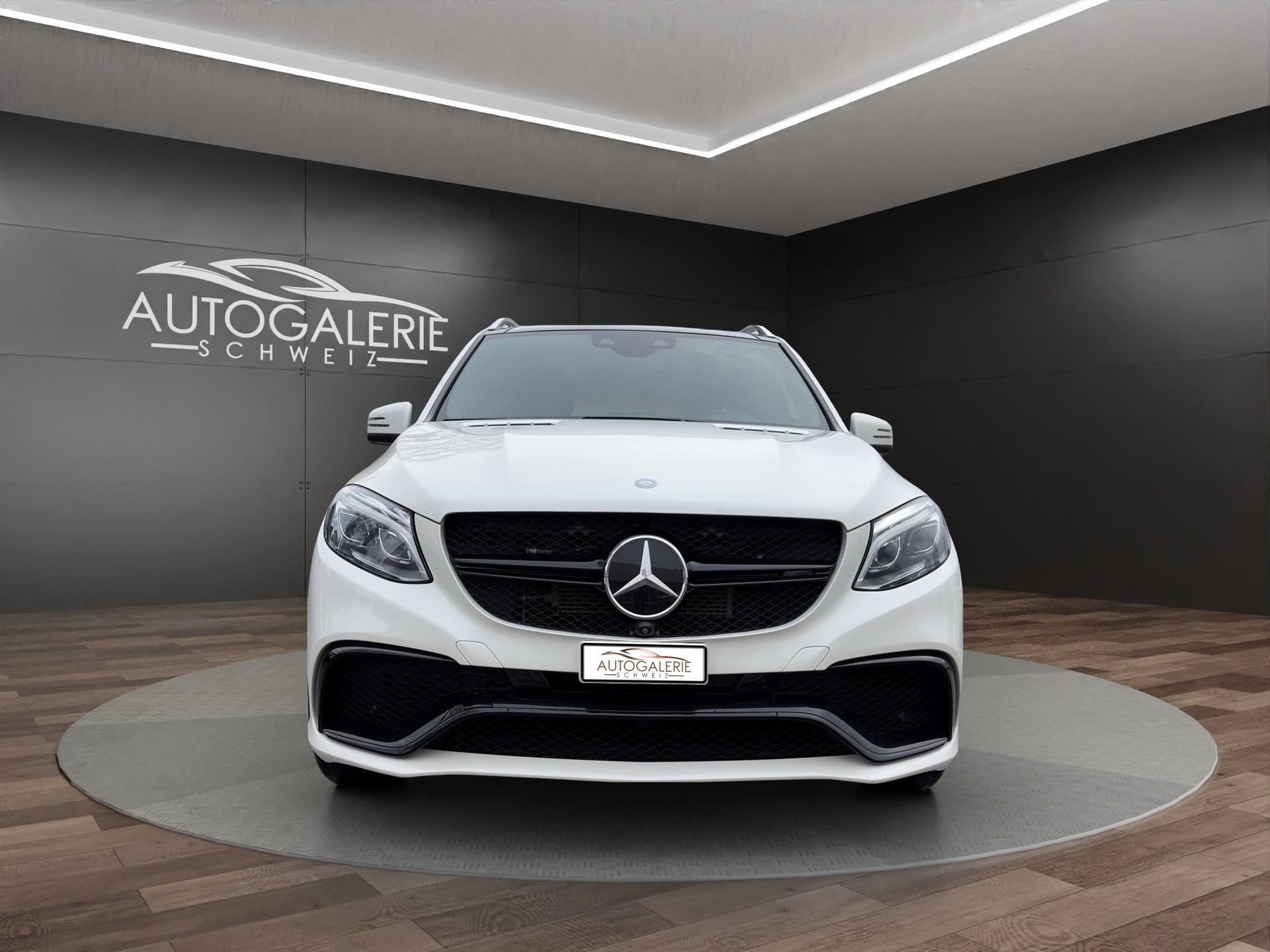 MERCEDES-BENZ GLE 63 S AMG 4Matic Speedshift Plus 7G-Tronic | CH | Panorama | AHK | Performance Abgas |-image-3