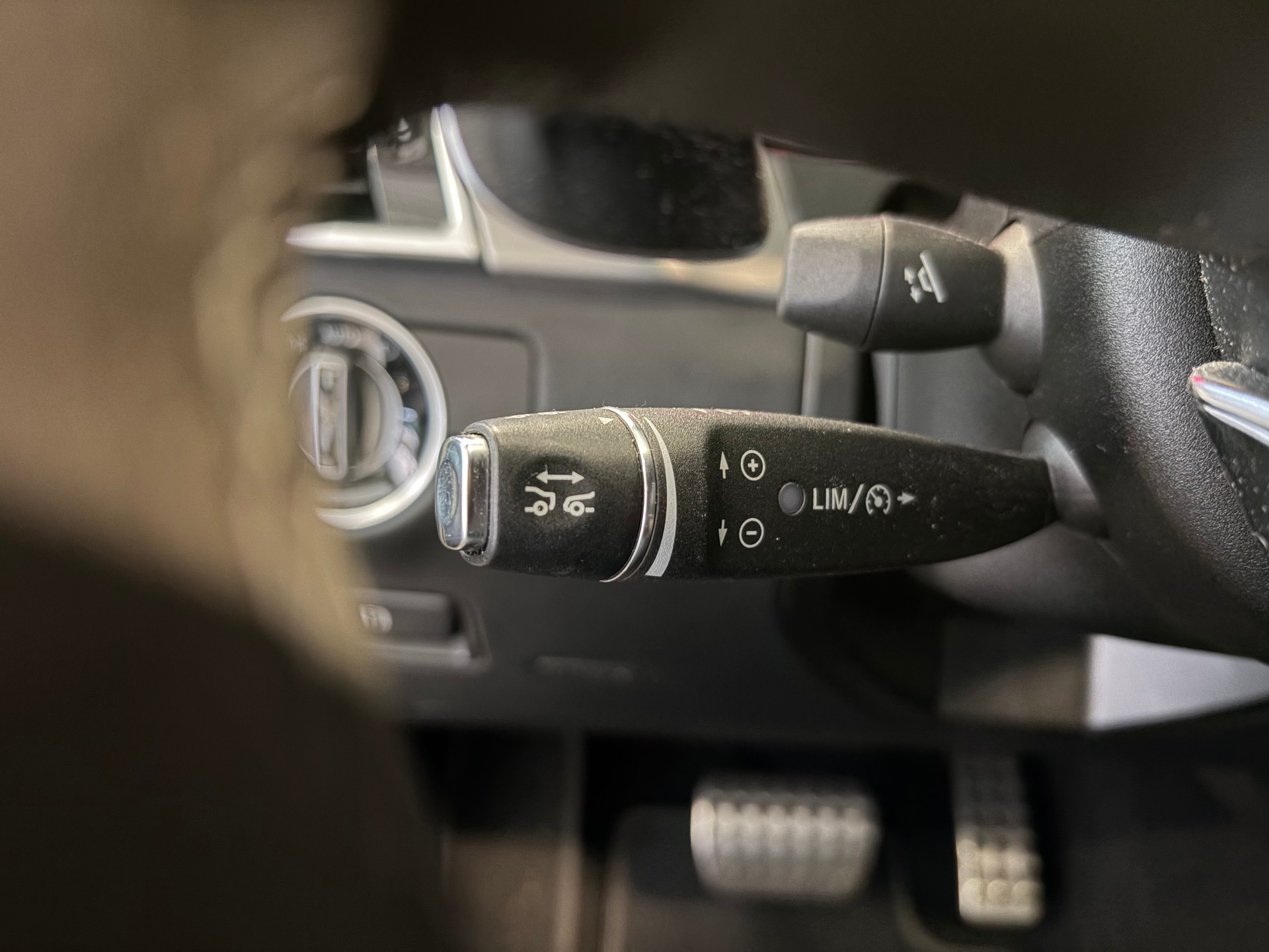 MERCEDES-BENZ GLE 63 S AMG 4Matic Speedshift Plus 7G-Tronic | CH | Panorama | AHK | Performance Abgas |-image-18