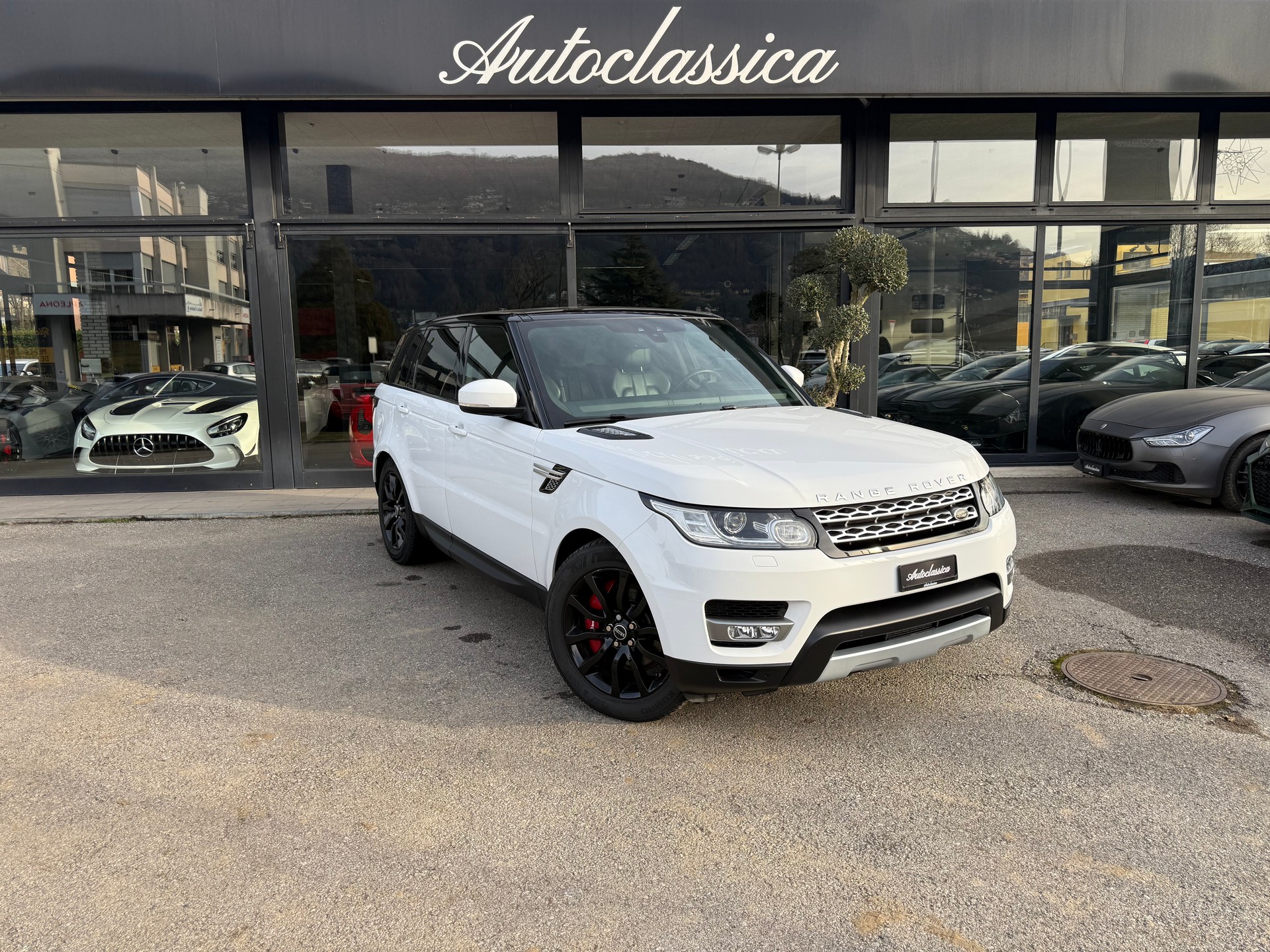 LAND ROVER Range Rover Sport 3.0 TDV6 HSE Dynamic Automatic-image-0