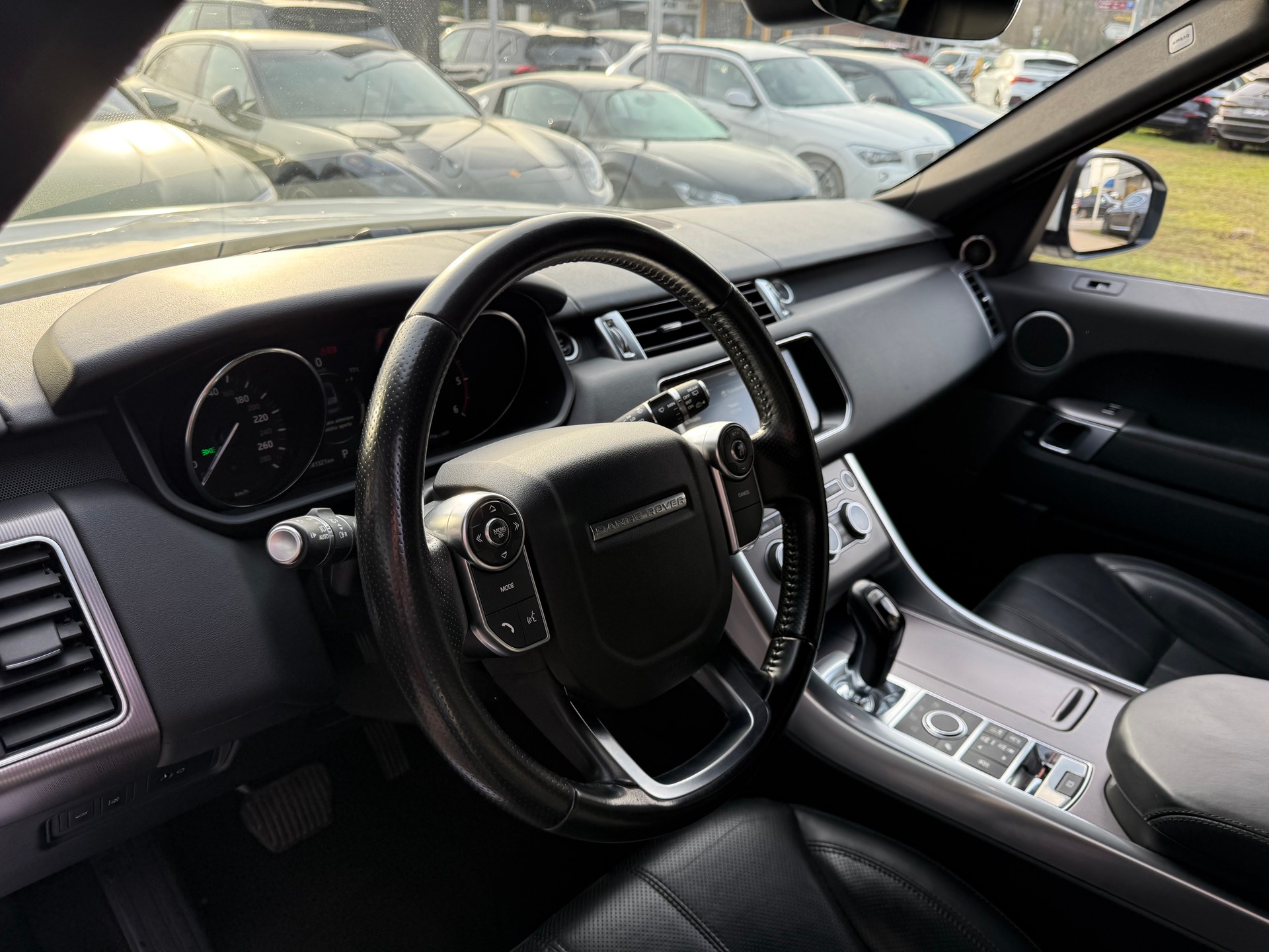 LAND ROVER Range Rover Sport 3.0 TDV6 HSE Dynamic Automatic-image-13