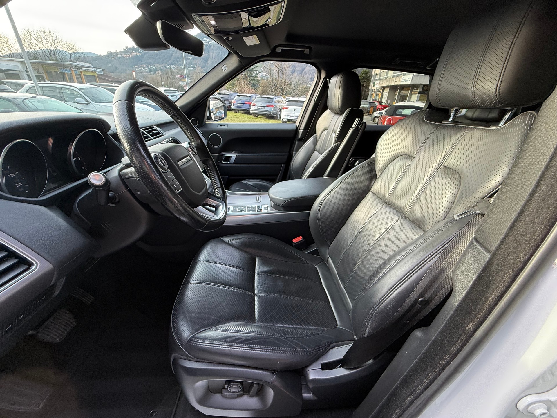 LAND ROVER Range Rover Sport 3.0 TDV6 HSE Dynamic Automatic-image-8