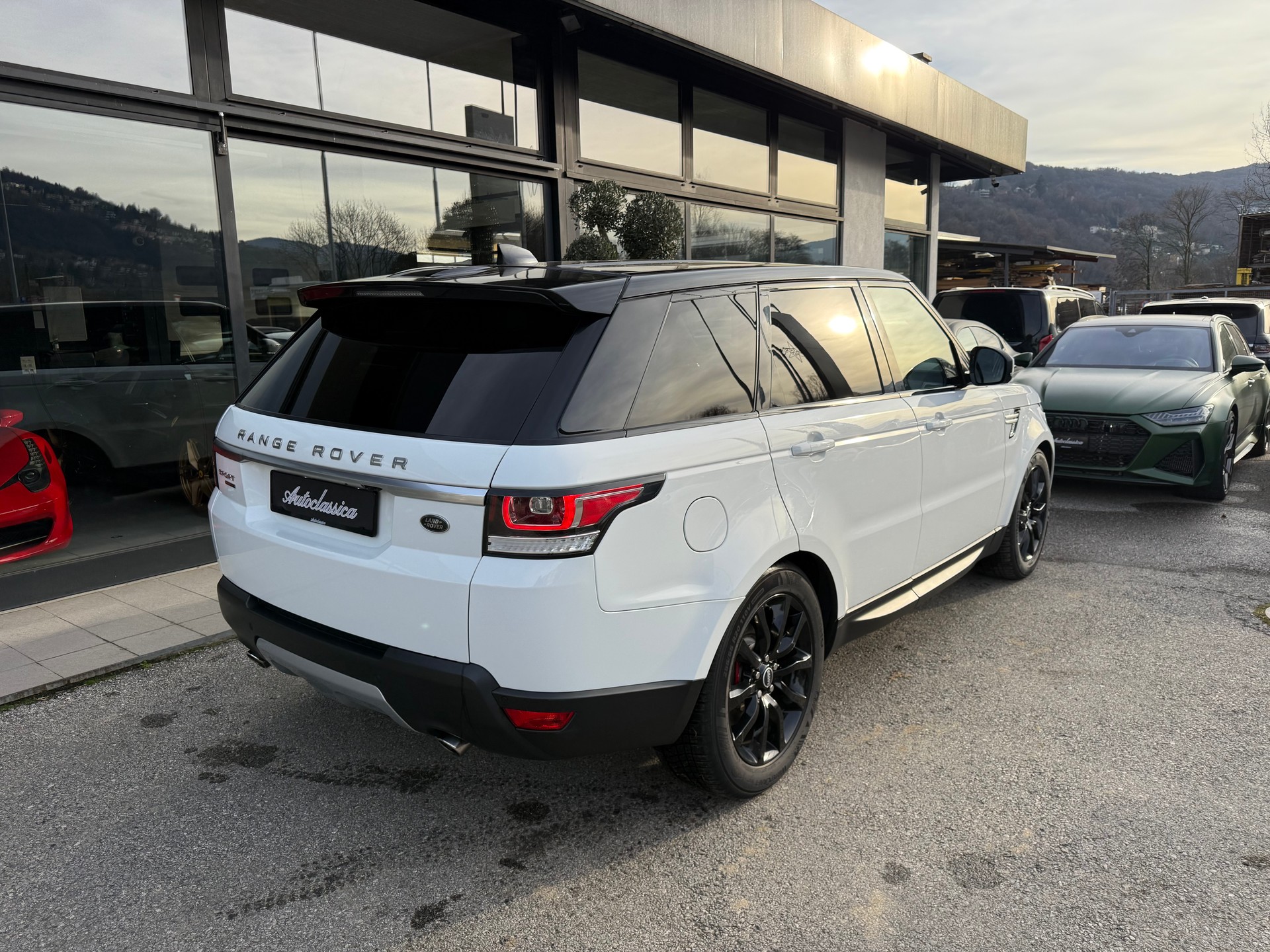 LAND ROVER Range Rover Sport 3.0 TDV6 HSE Dynamic Automatic-image-7