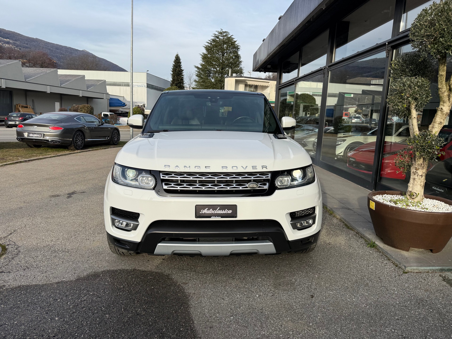 LAND ROVER Range Rover Sport 3.0 TDV6 HSE Dynamic Automatic-image-1