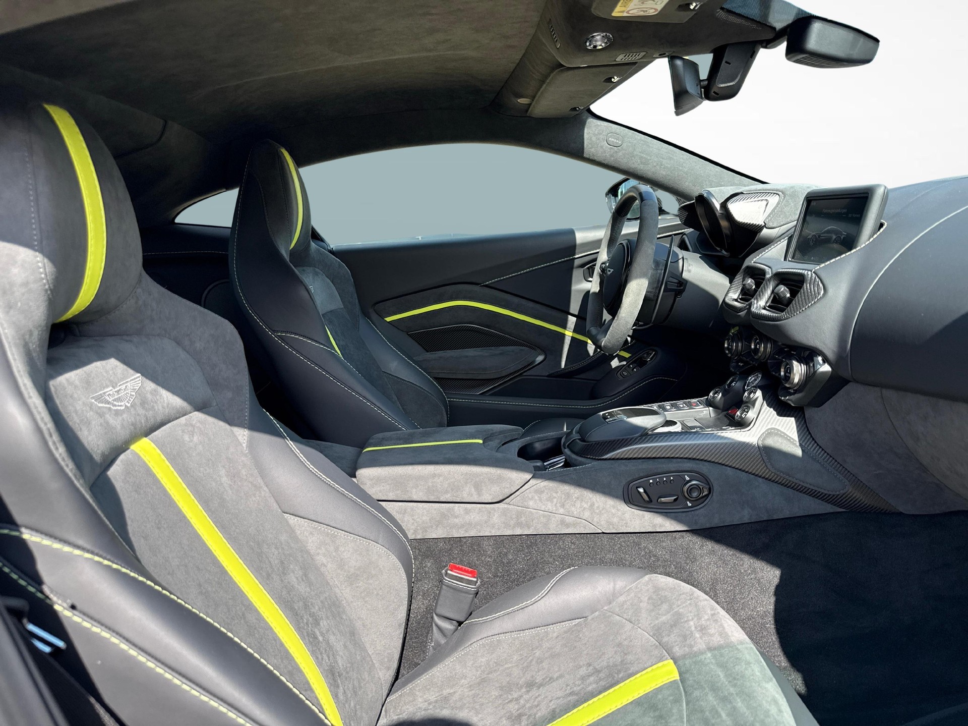 ASTON MARTIN V8 Vantage Coupé 4.0 V8 Bi-Turbo F1-image-9