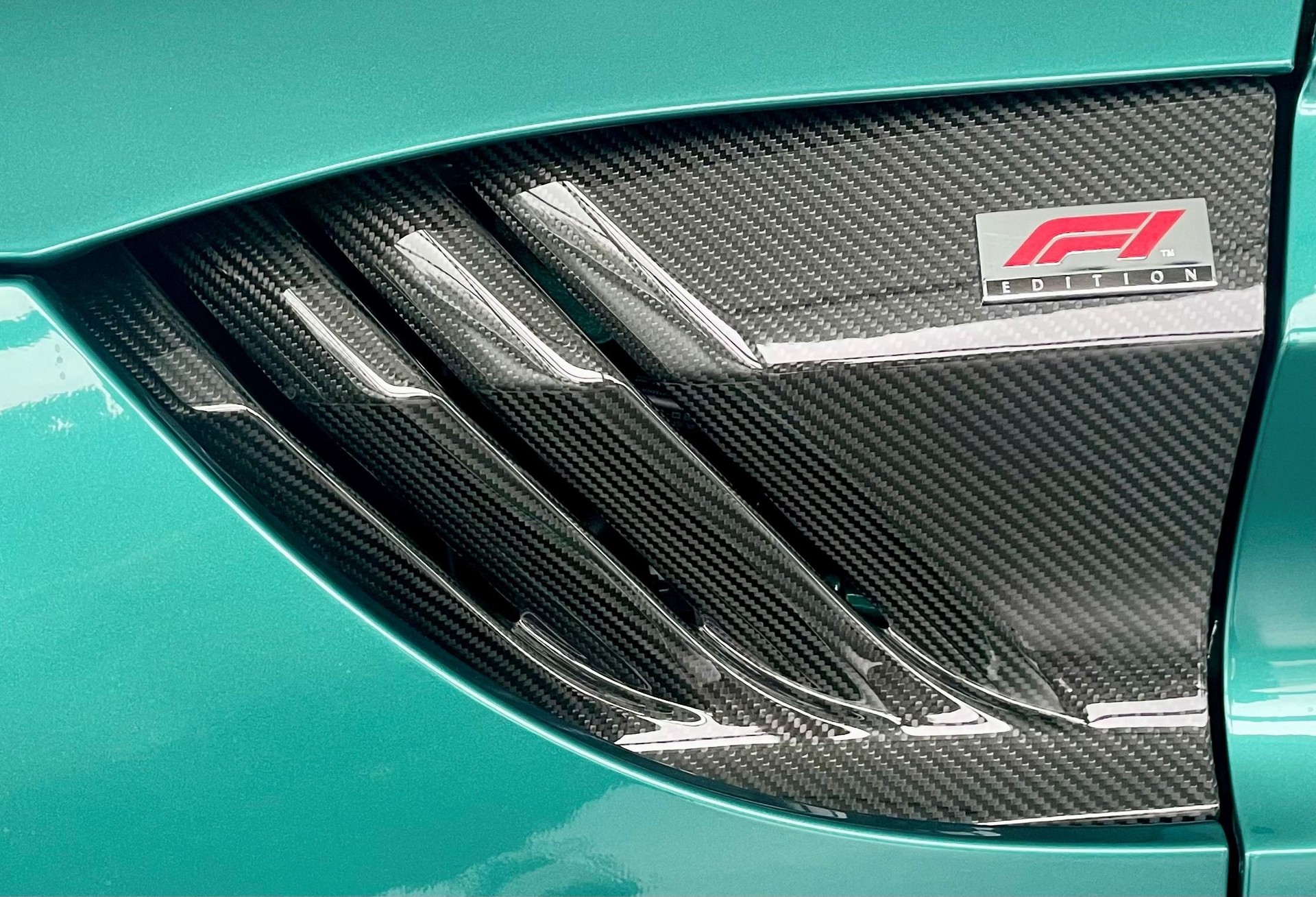 ASTON MARTIN V8 Vantage Coupé 4.0 V8 Bi-Turbo F1-image-13