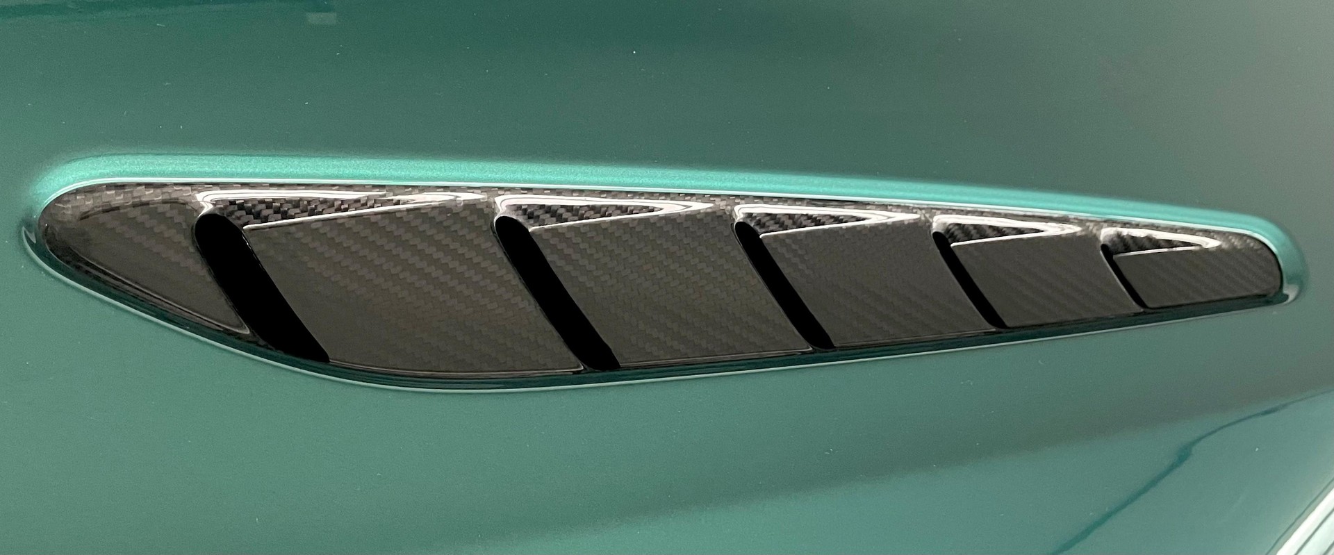 ASTON MARTIN V8 Vantage Coupé 4.0 V8 Bi-Turbo F1-image-14