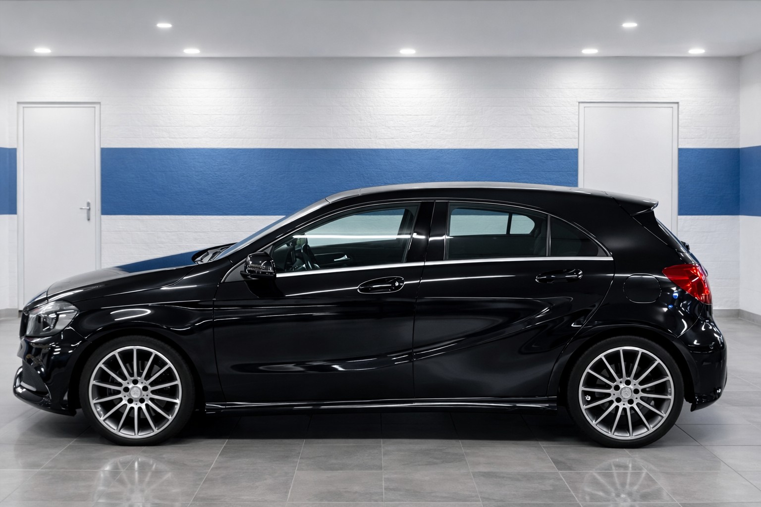 MERCEDES-BENZ A 220 d AMG Line 7G-DCT