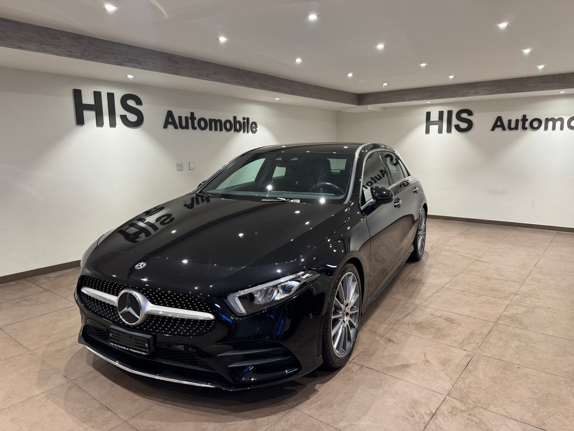 MERCEDES-BENZ A 250 AMG Line-image-0