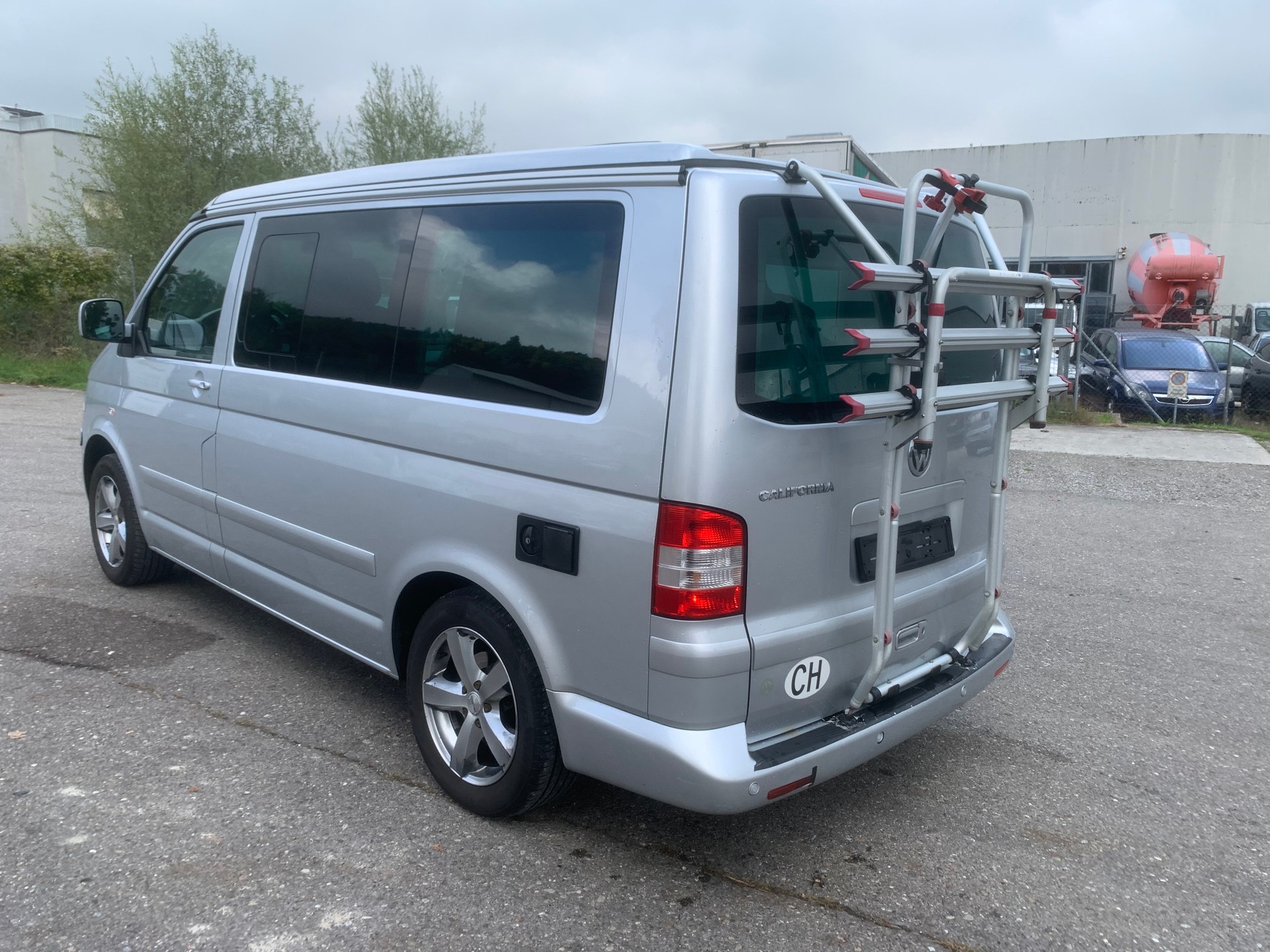 VW Kompakt van-image-5