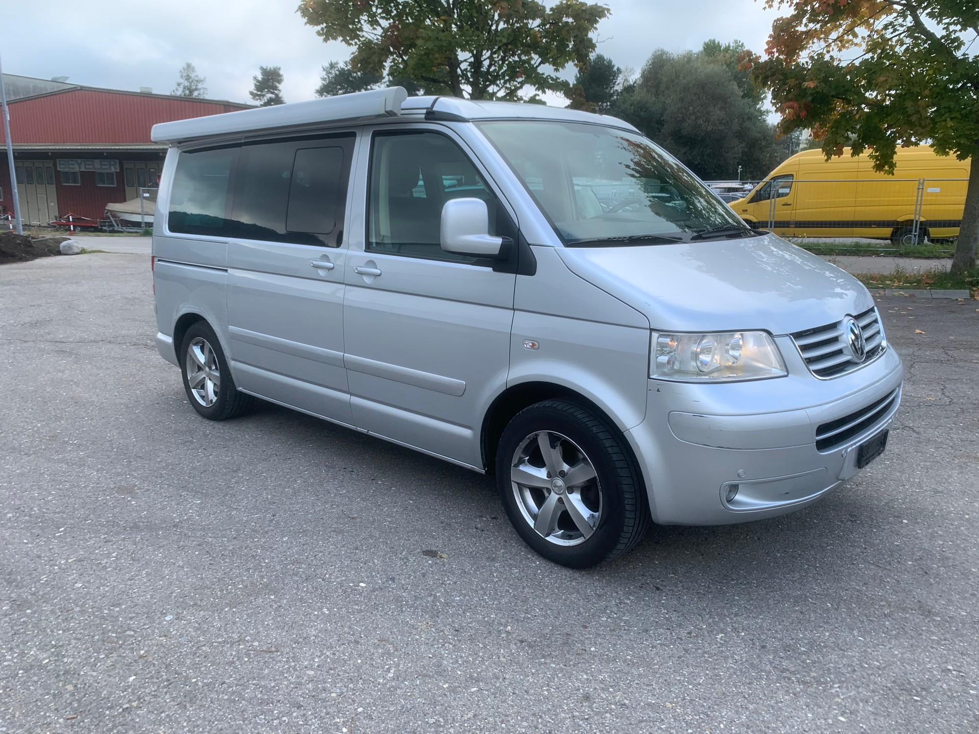 VW Kompakt van-image-1