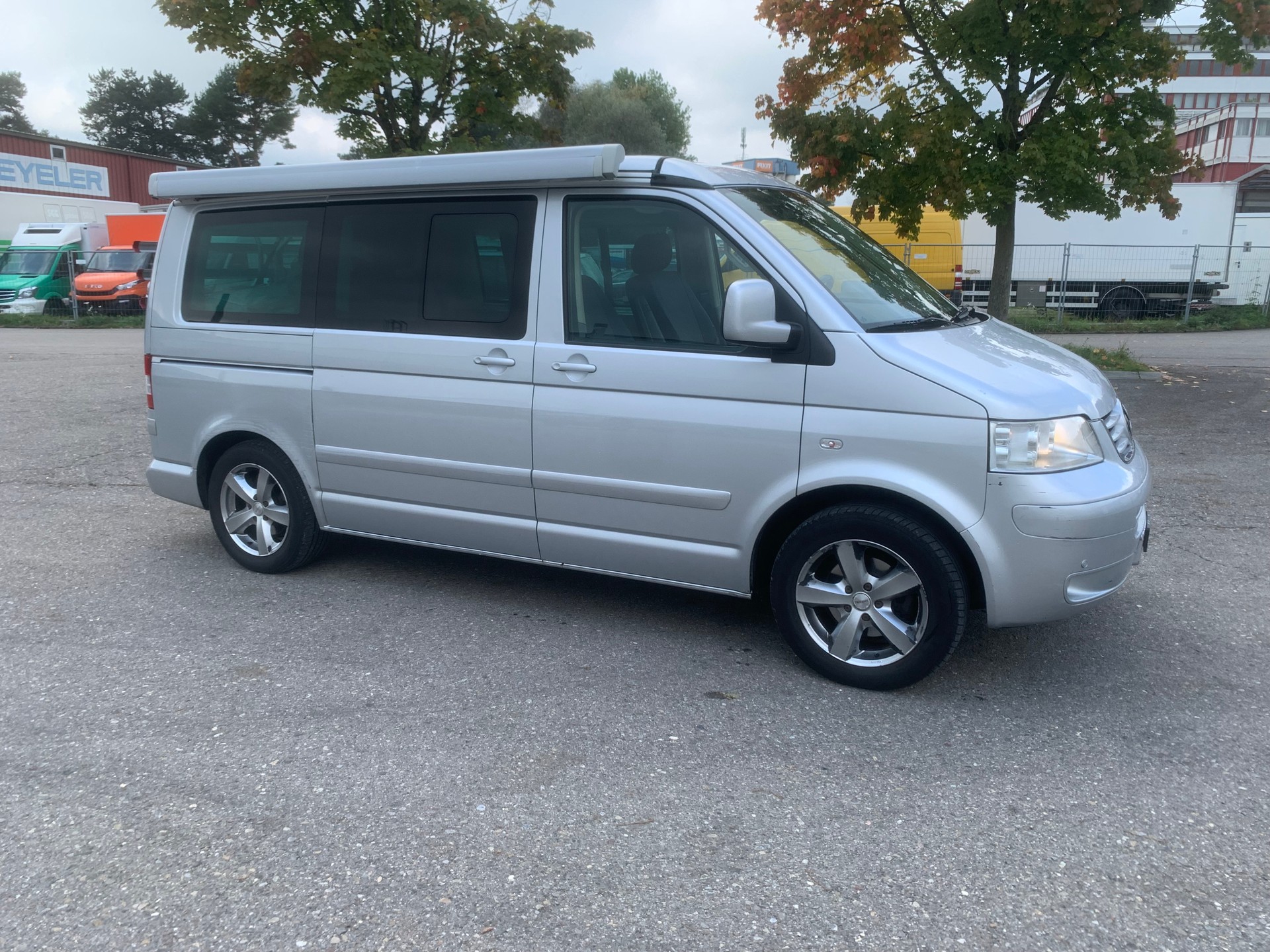 VW Kompakt van-image-2