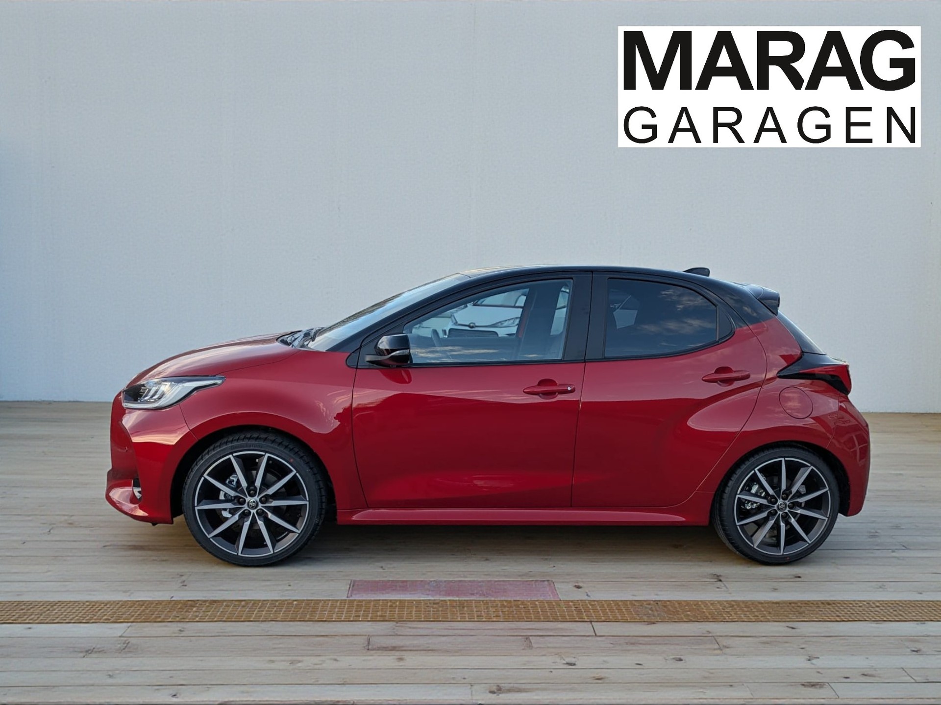 TOYOTA Yaris 1.5 GR Sport e-CVT-image-1
