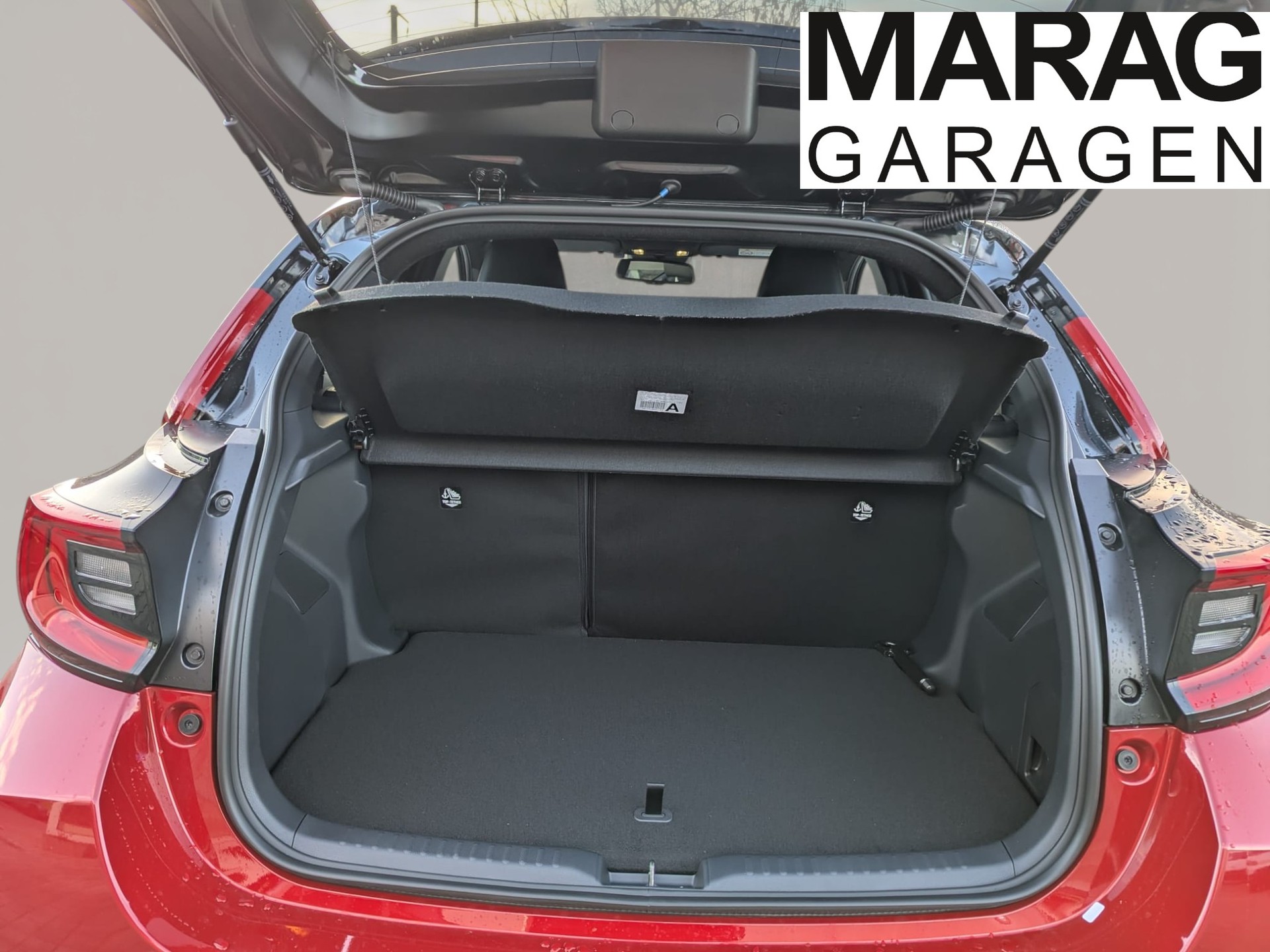 TOYOTA Yaris 1.5 GR Sport e-CVT-image-6