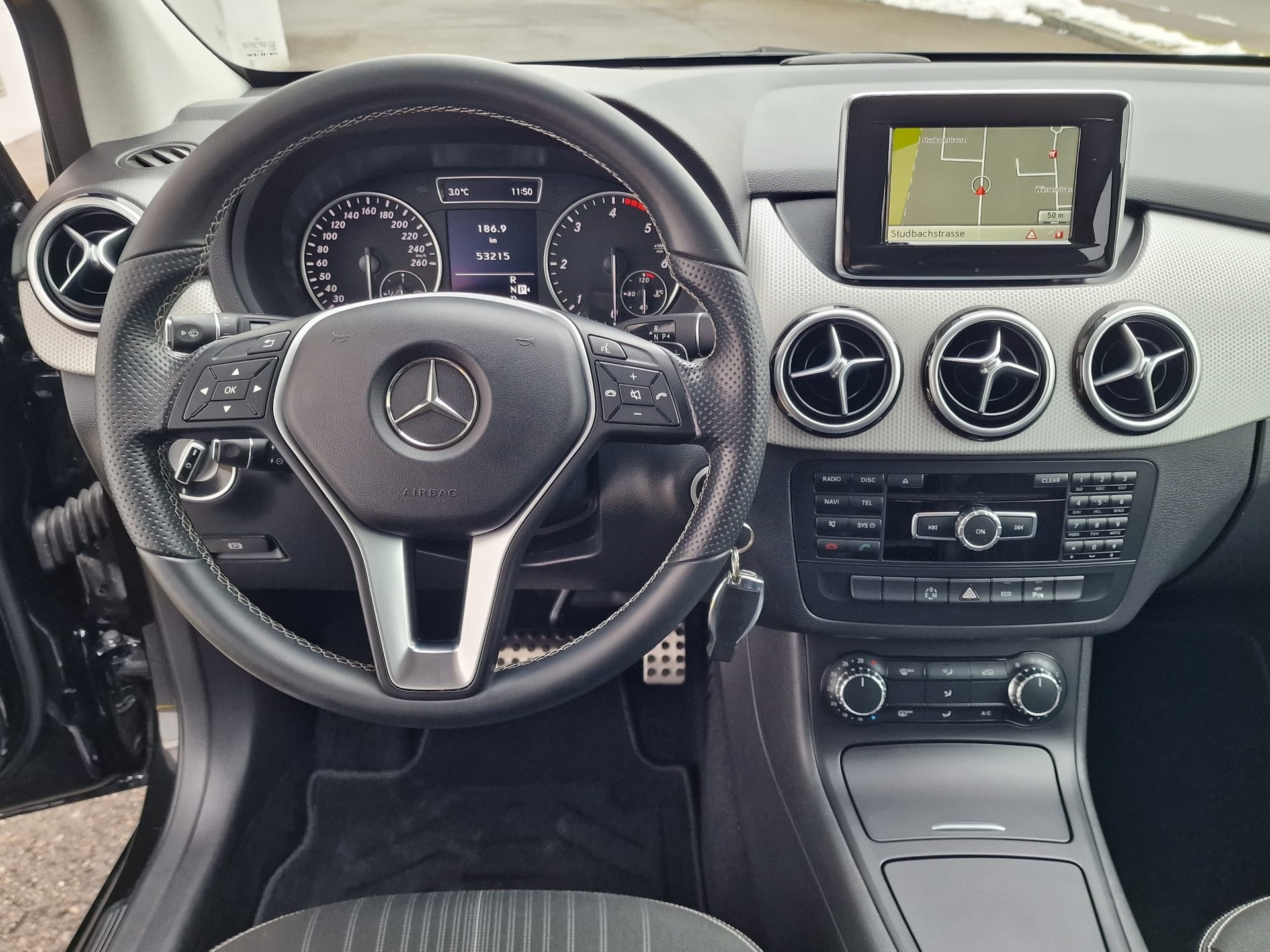 MERCEDES-BENZ B 180 CDI 7G-DCT-image-8