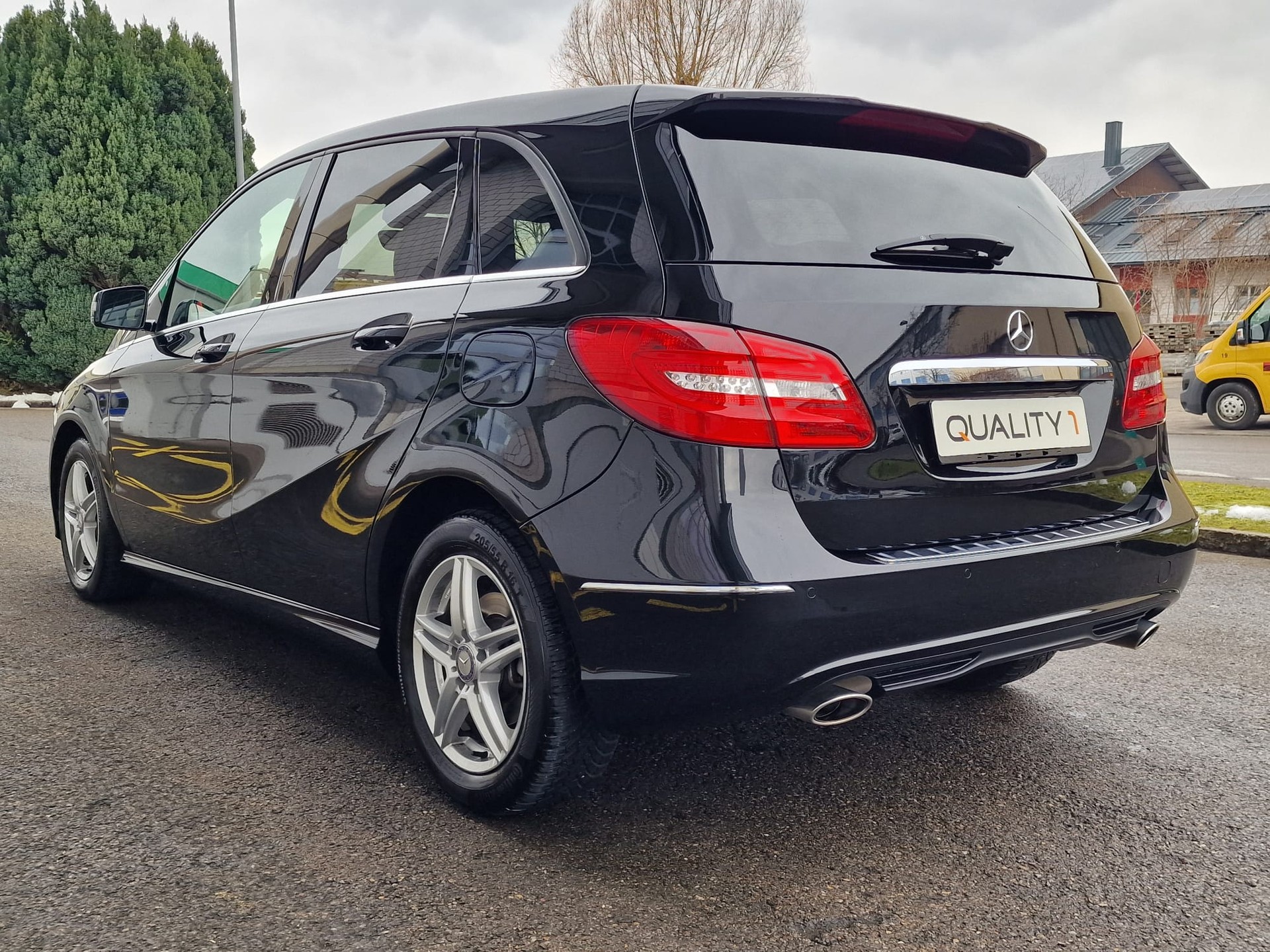 MERCEDES-BENZ B 180 CDI 7G-DCT-image-4