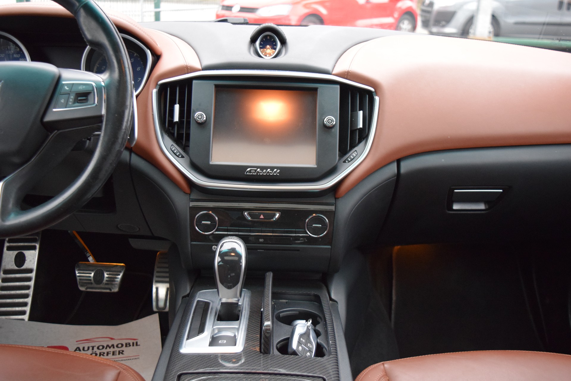 MASERATI Ghibli S Q4 3.0 V6 Automatica-image-15