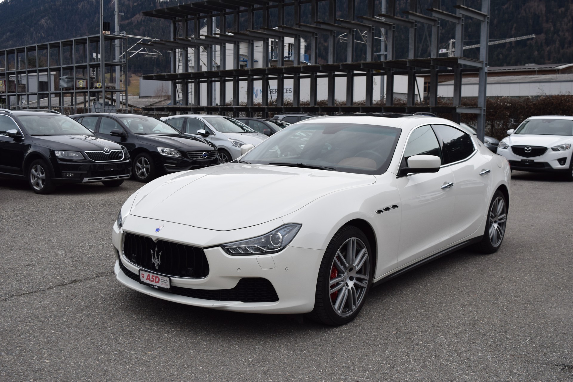 MASERATI Ghibli S Q4 3.0 V6 Automatica-showroom-element-2