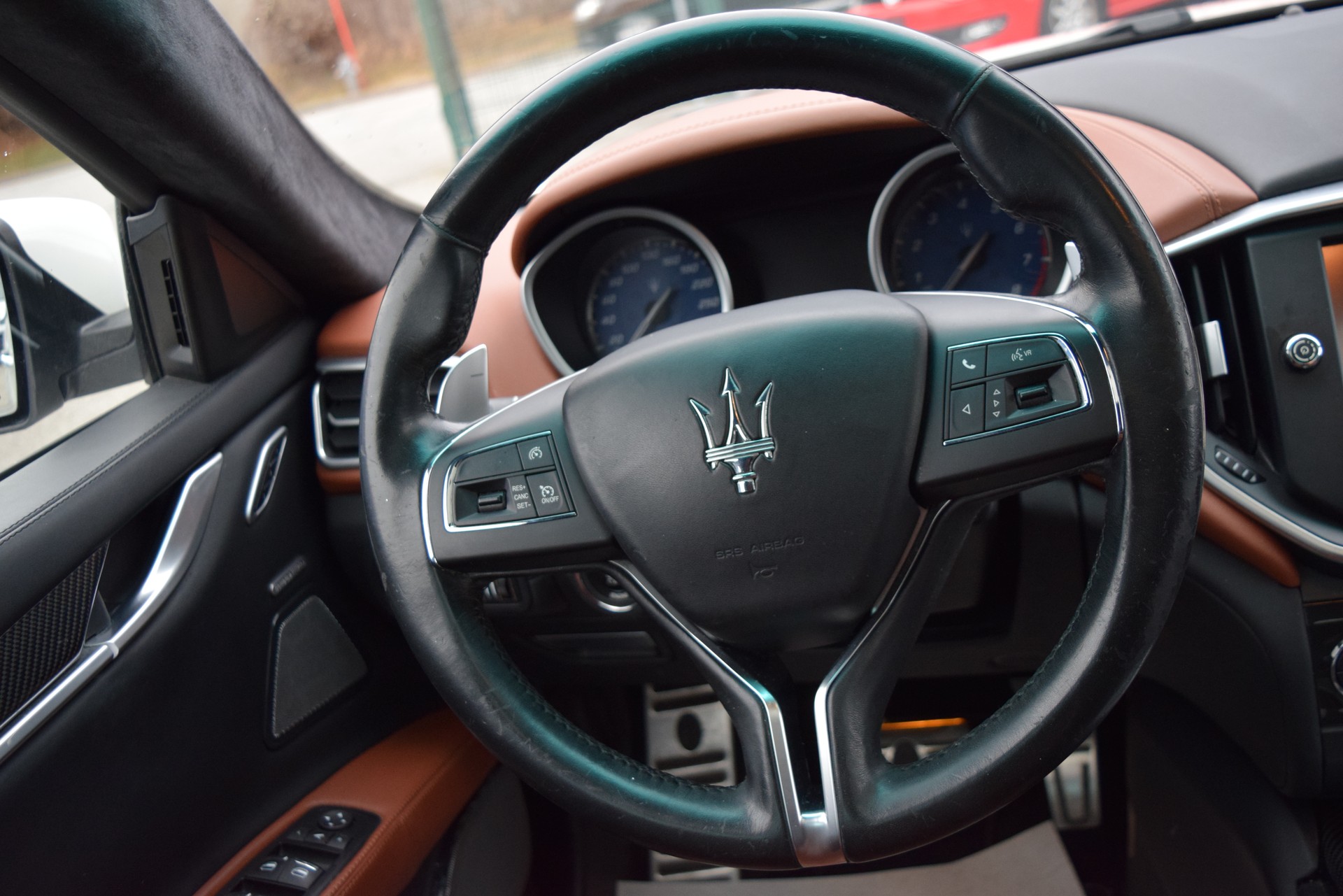 MASERATI Ghibli S Q4 3.0 V6 Automatica-image-16
