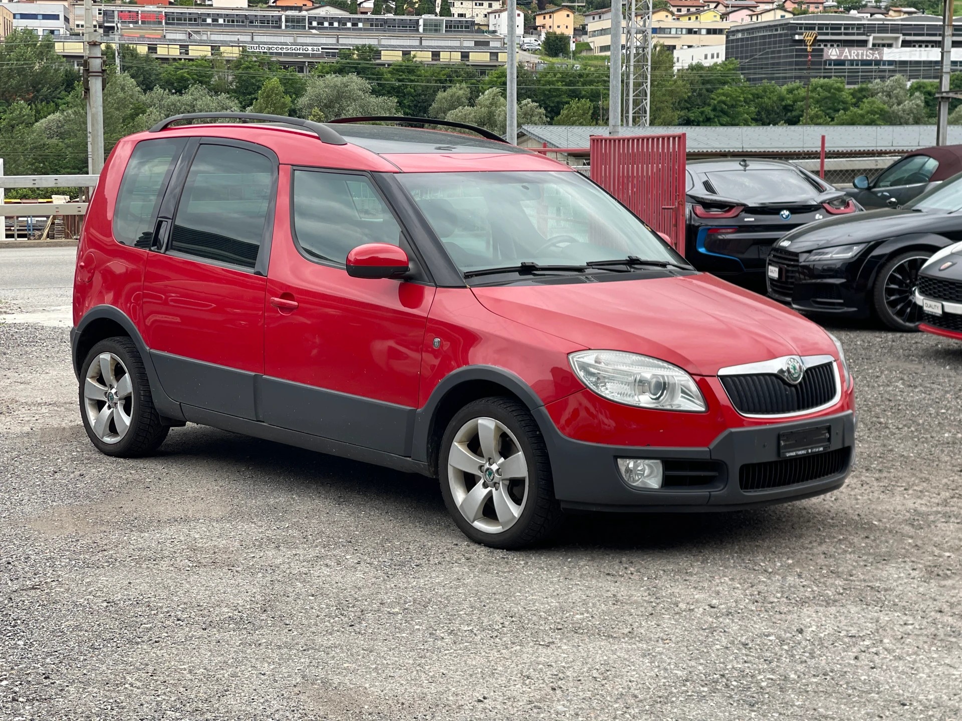 SKODA Roomster 1.6 Scout-image-1