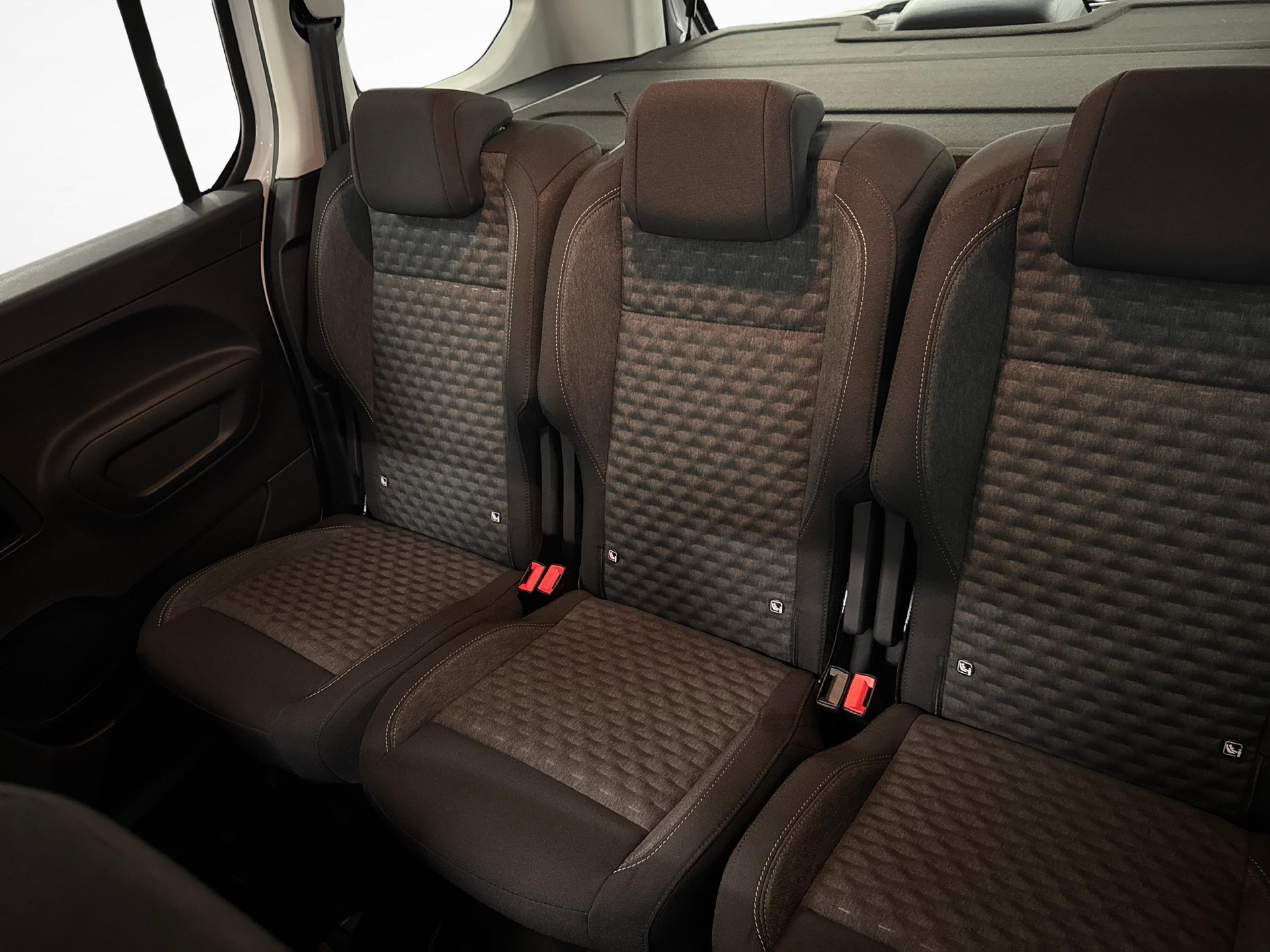 PEUGEOT Rifter 1.5 BlueHDi 130 GT-image-10