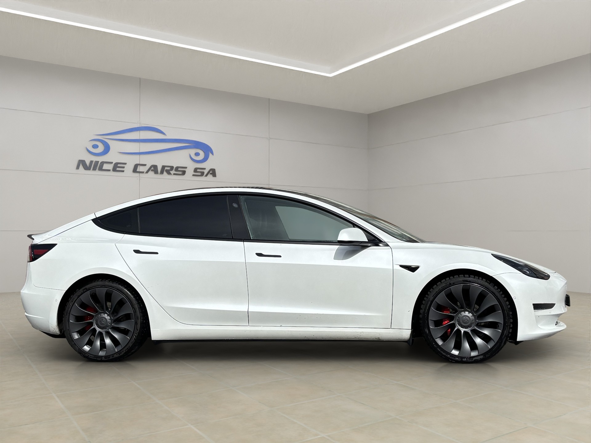 TESLA Model 3 Performance Dual Motor AWD-image-5