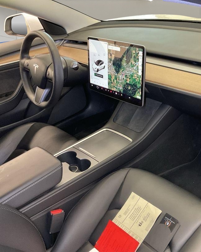TESLA Model 3 Performance Dual Motor AWD-image-14