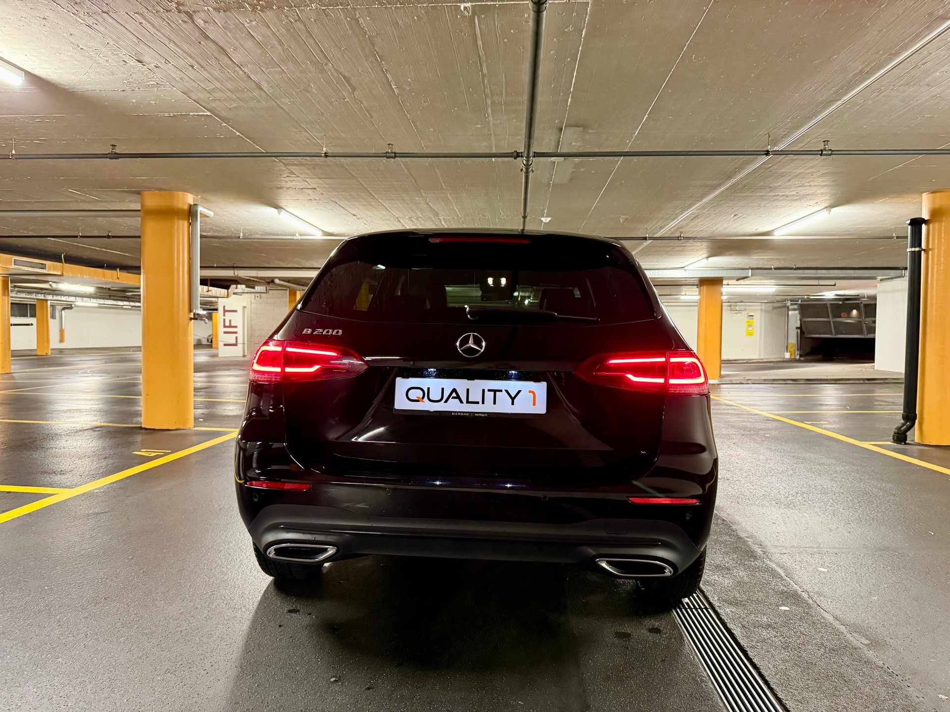 MERCEDES-BENZ B 200 Night Star 7G-DCT-image-3