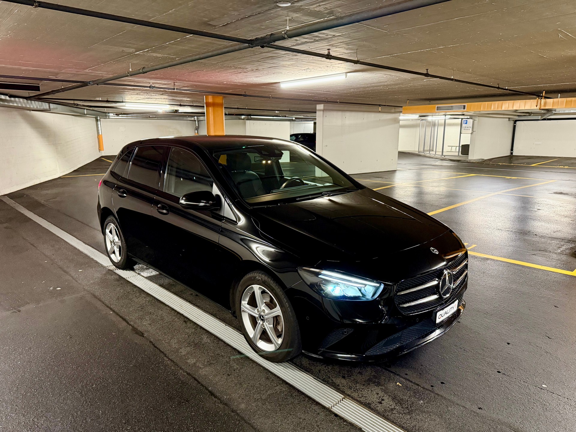 MERCEDES-BENZ B 200 Night Star 7G-DCT-image-6