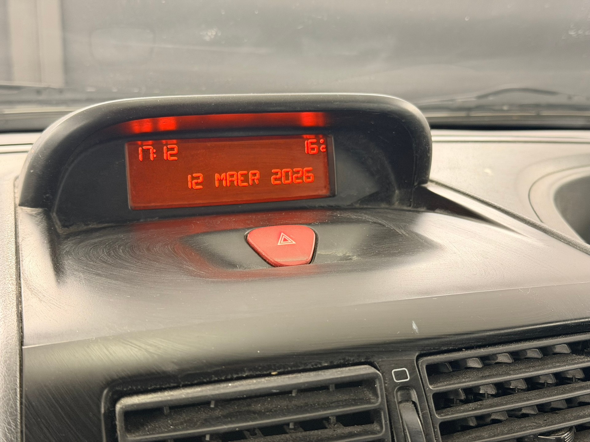 TOYOTA Proace 1.6D Panel Van Terra L2H1-image-13