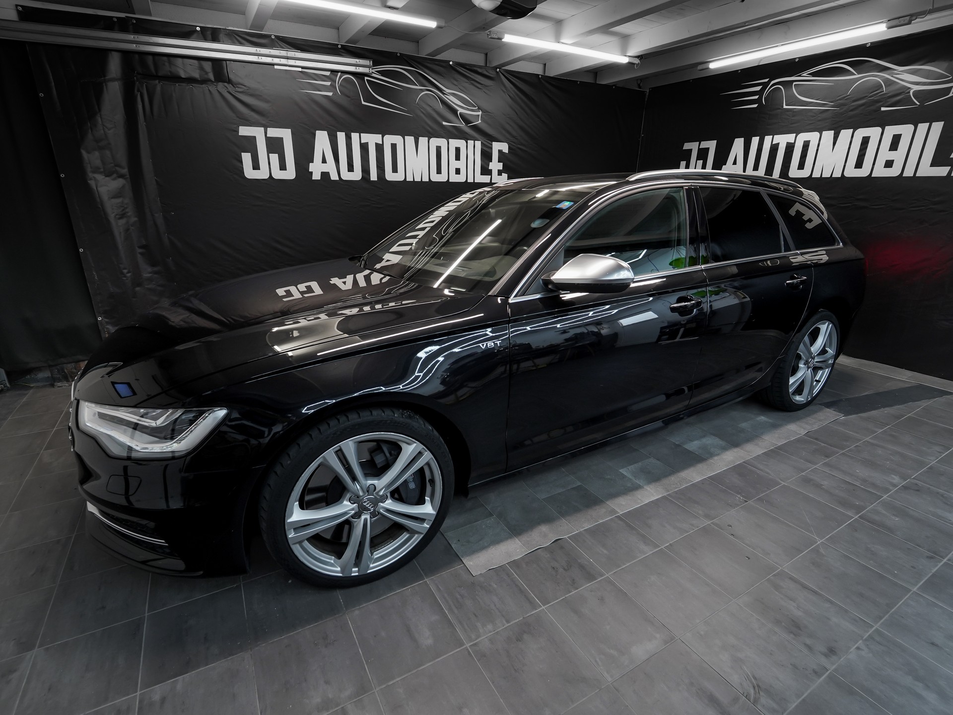 AUDI S6 Avant 4.0 TFSI V8 quattro S-tronic-image-3