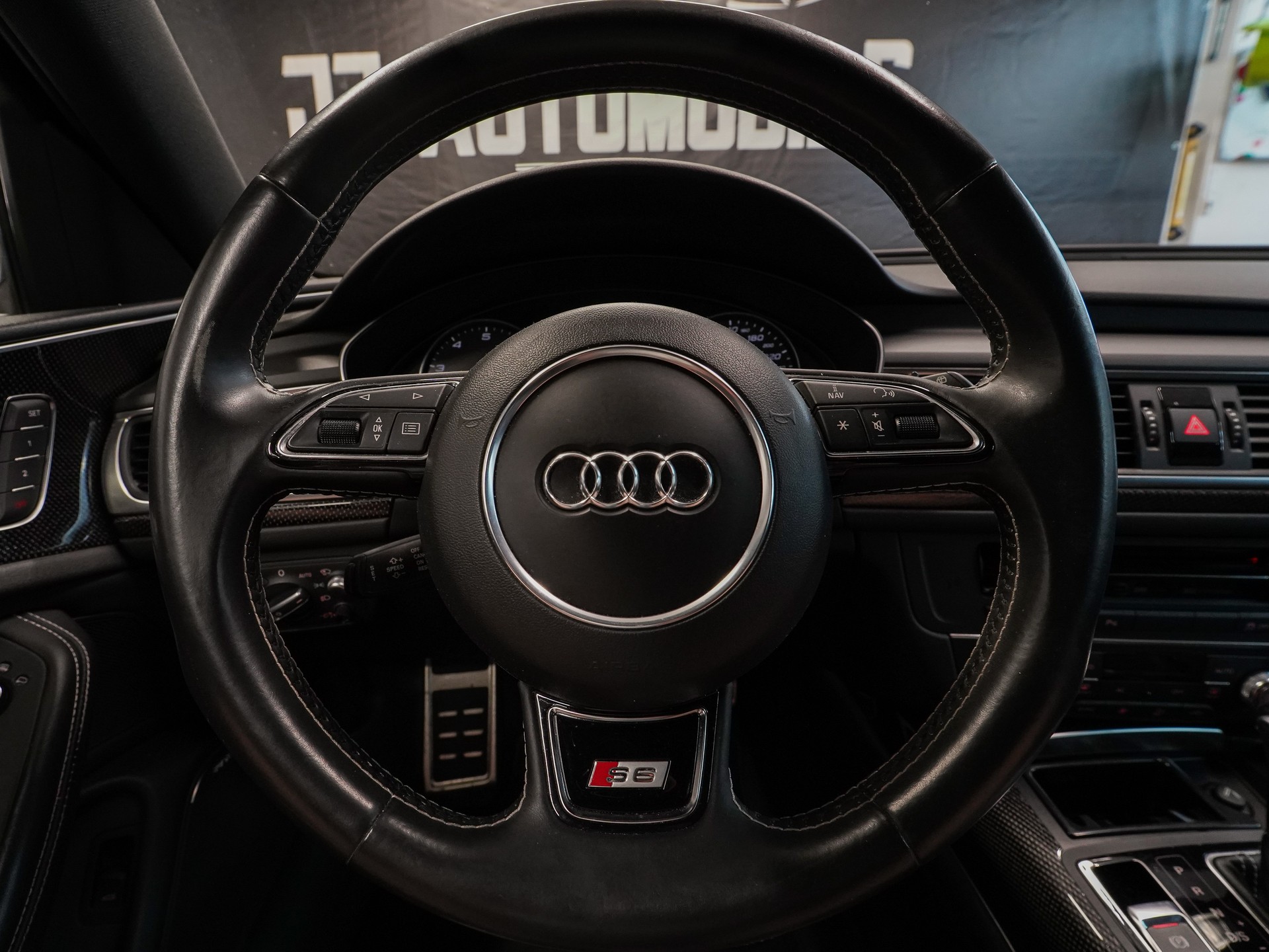 AUDI S6 Avant 4.0 TFSI V8 quattro S-tronic-image-8