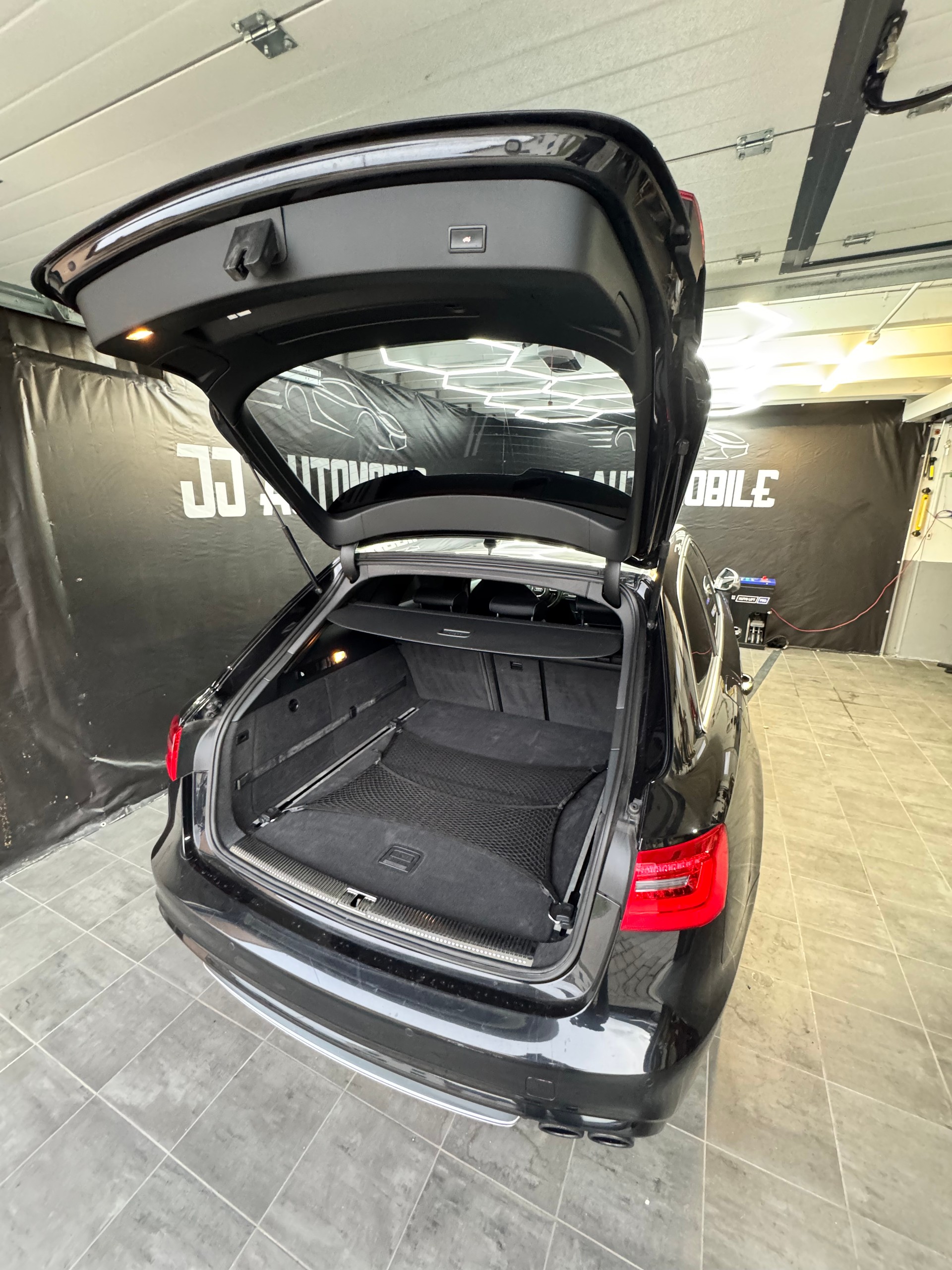 AUDI S6 Avant 4.0 TFSI V8 quattro S-tronic-image-6