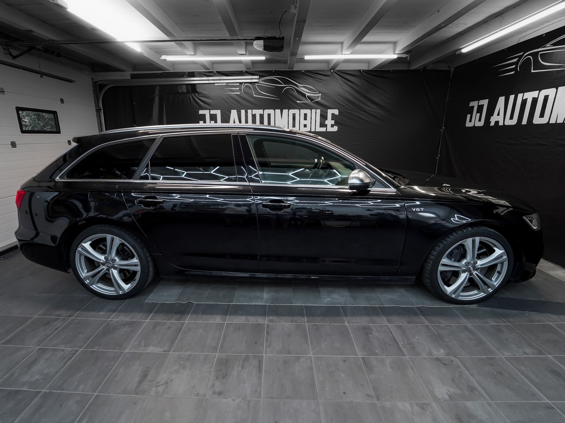 AUDI S6 Avant 4.0 TFSI V8 quattro S-tronic-image-7