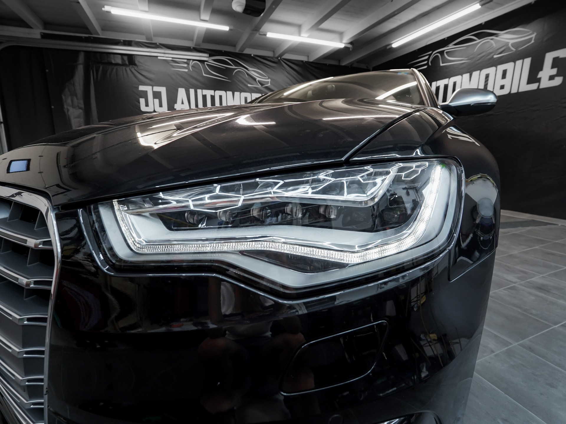 AUDI S6 Avant 4.0 TFSI V8 quattro S-tronic-image-2