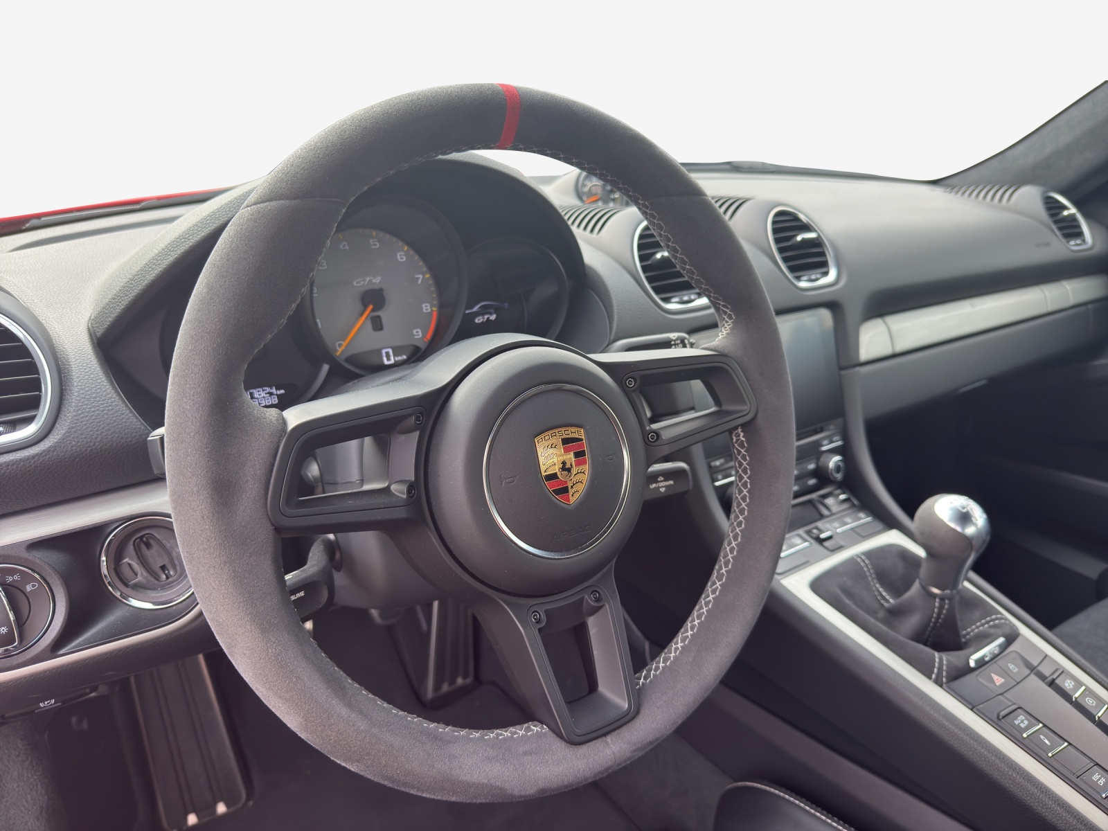 PORSCHE 718 Cayman GT4-image-9