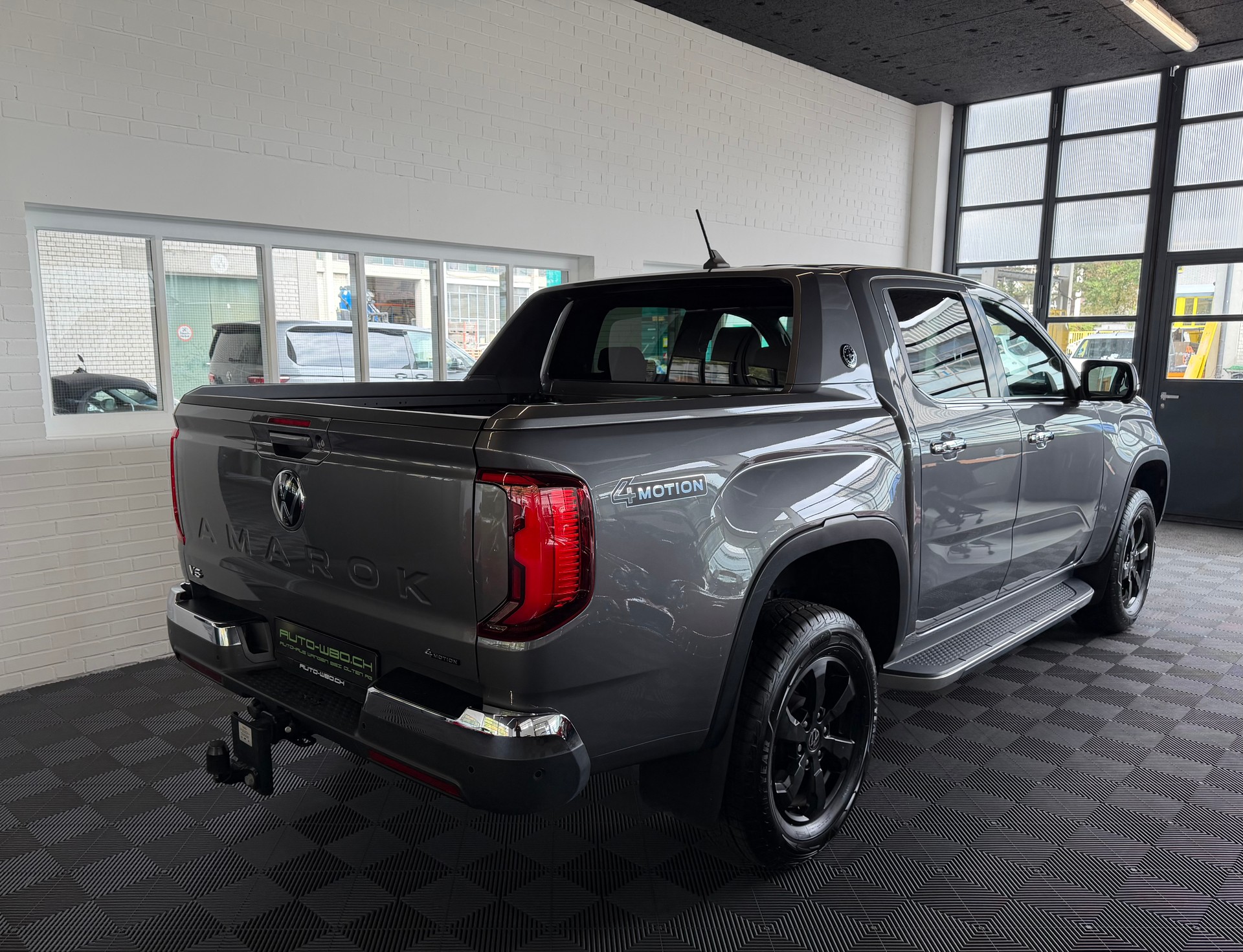 VW Amarok 3.0TDI Aventura 240 PS 4X4 4MOTION Winter 2-showroom-element-2