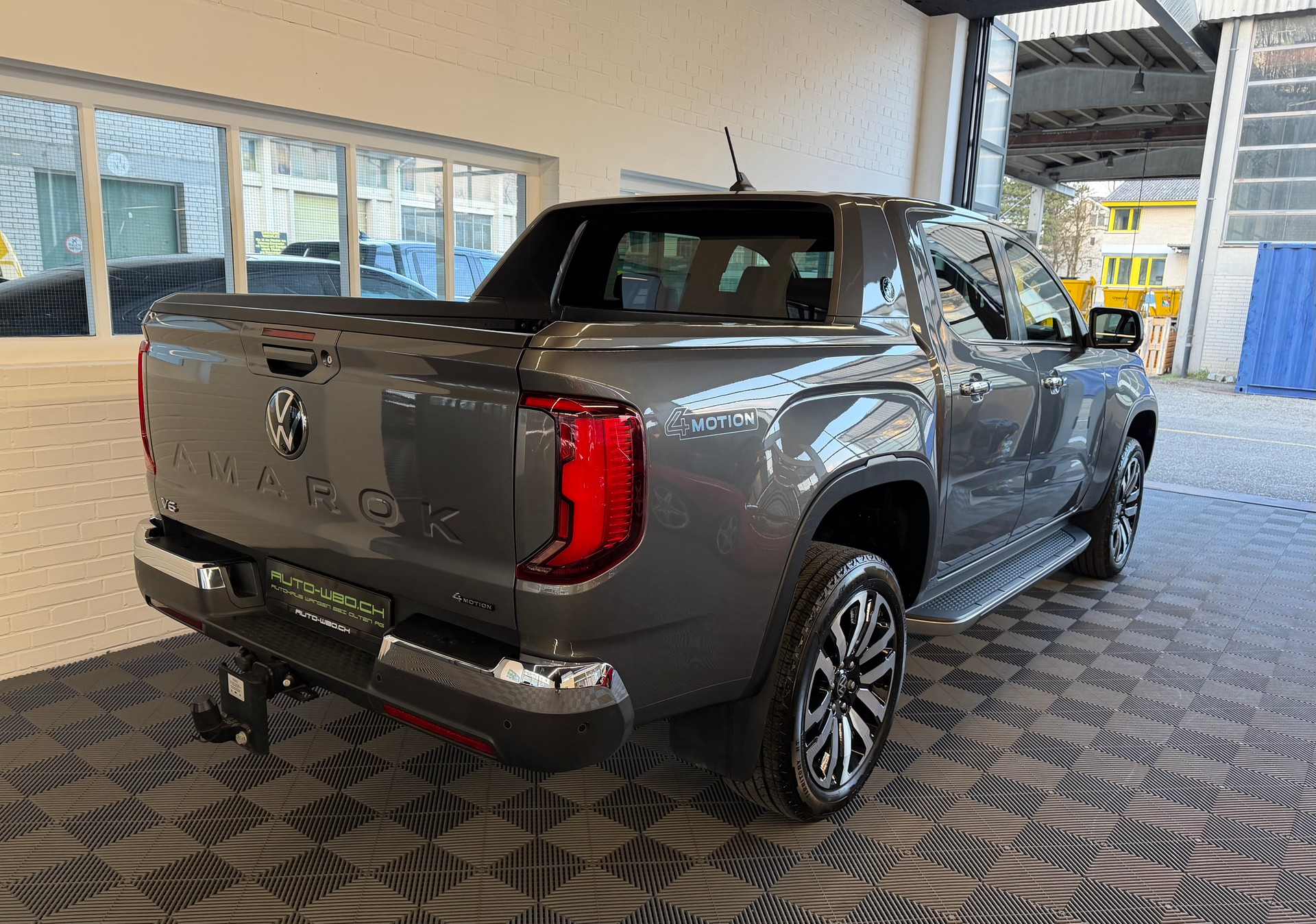 VW Amarok 3.0TDI Aventura 240 PS 4X4 4MOTION Winter 2-image-2