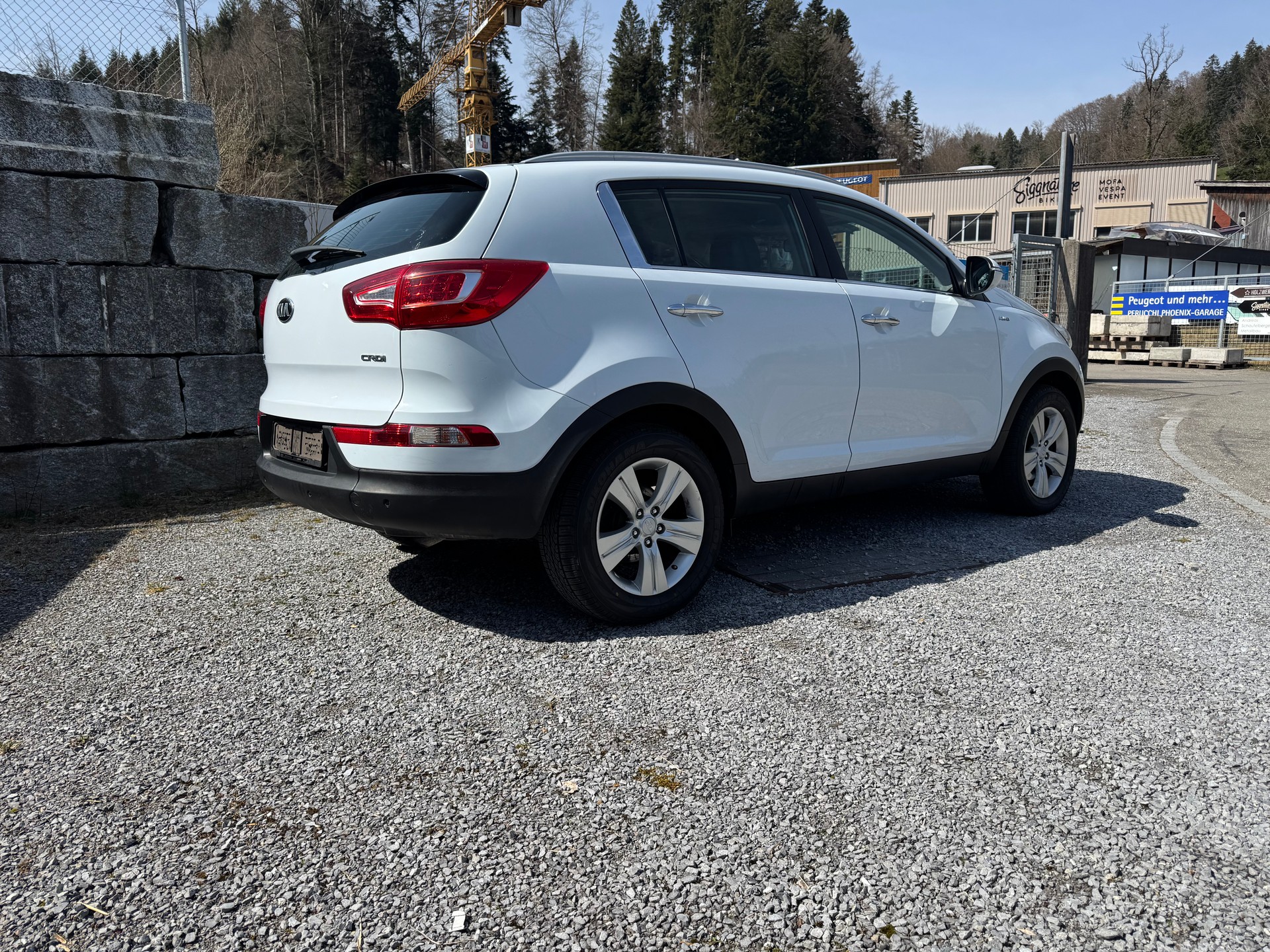 KIA Sportage 2.0 CRDi Style 4WD Automatic-image-2