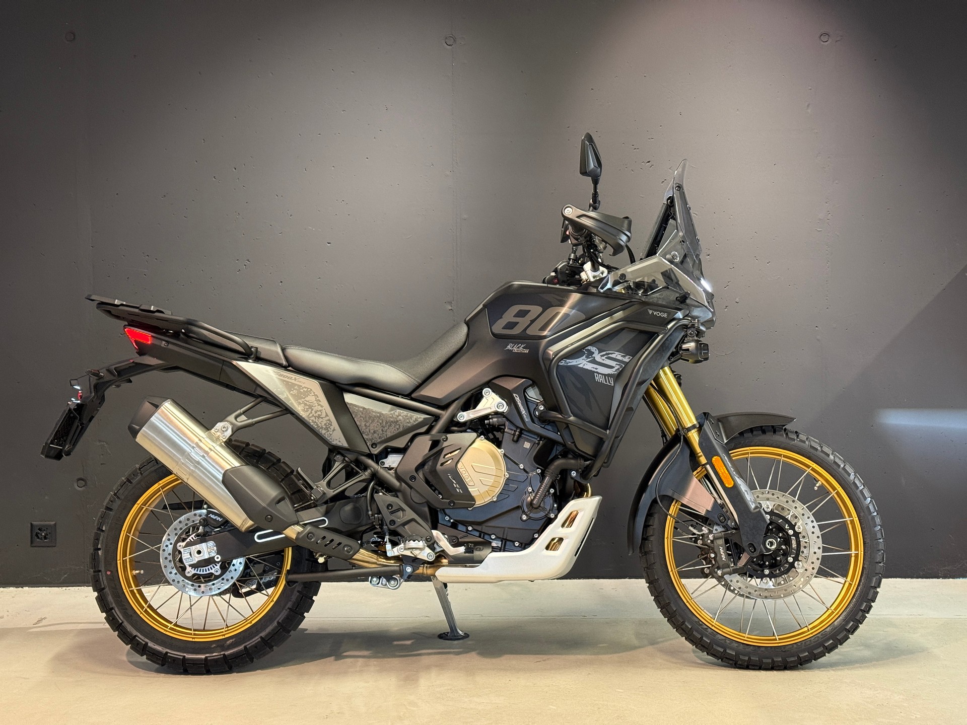 VOGE DS 800 Rally-showroom-element-1