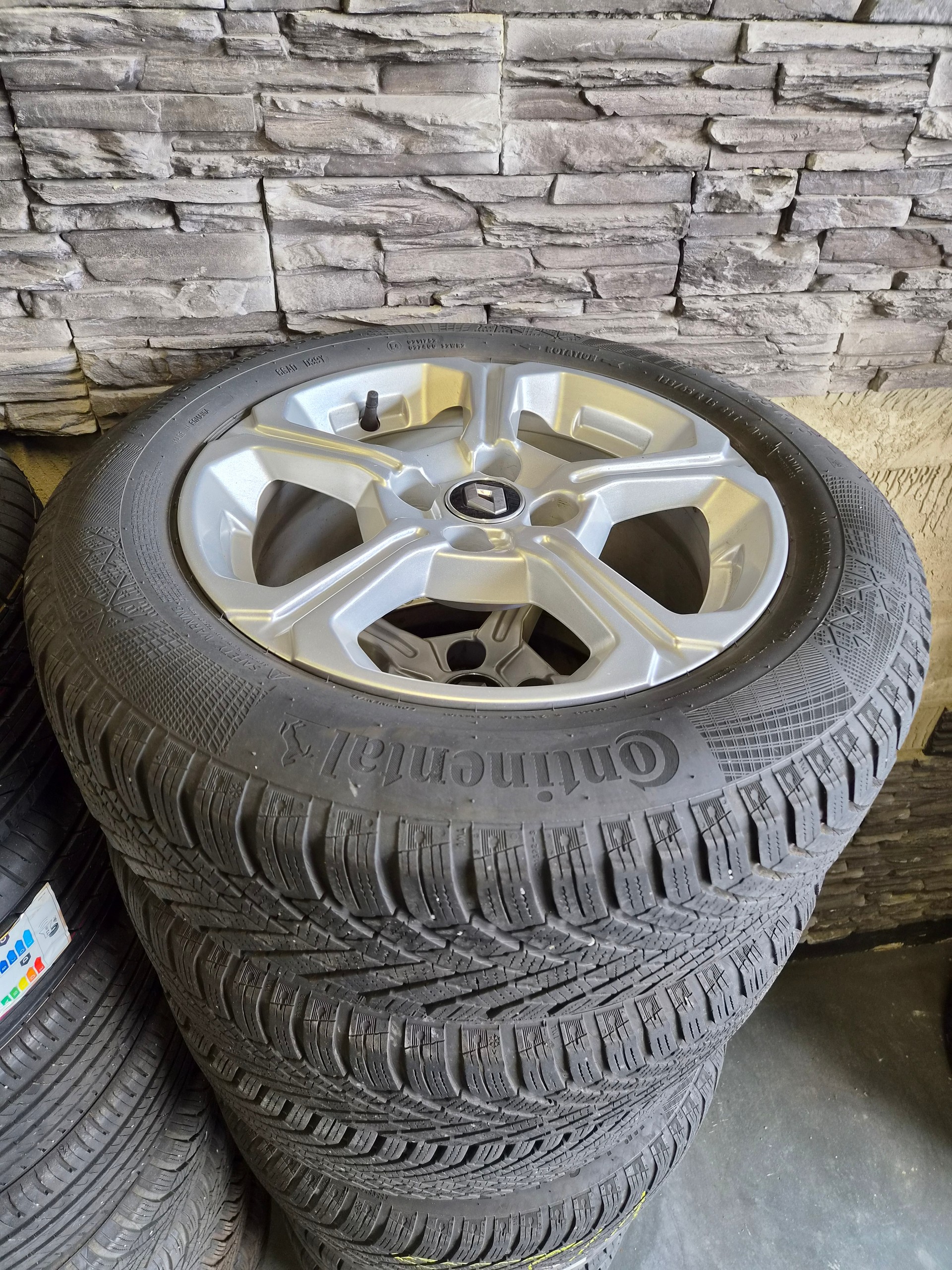 RENAULT Clio 1.6 E-Tech Intens-image-21