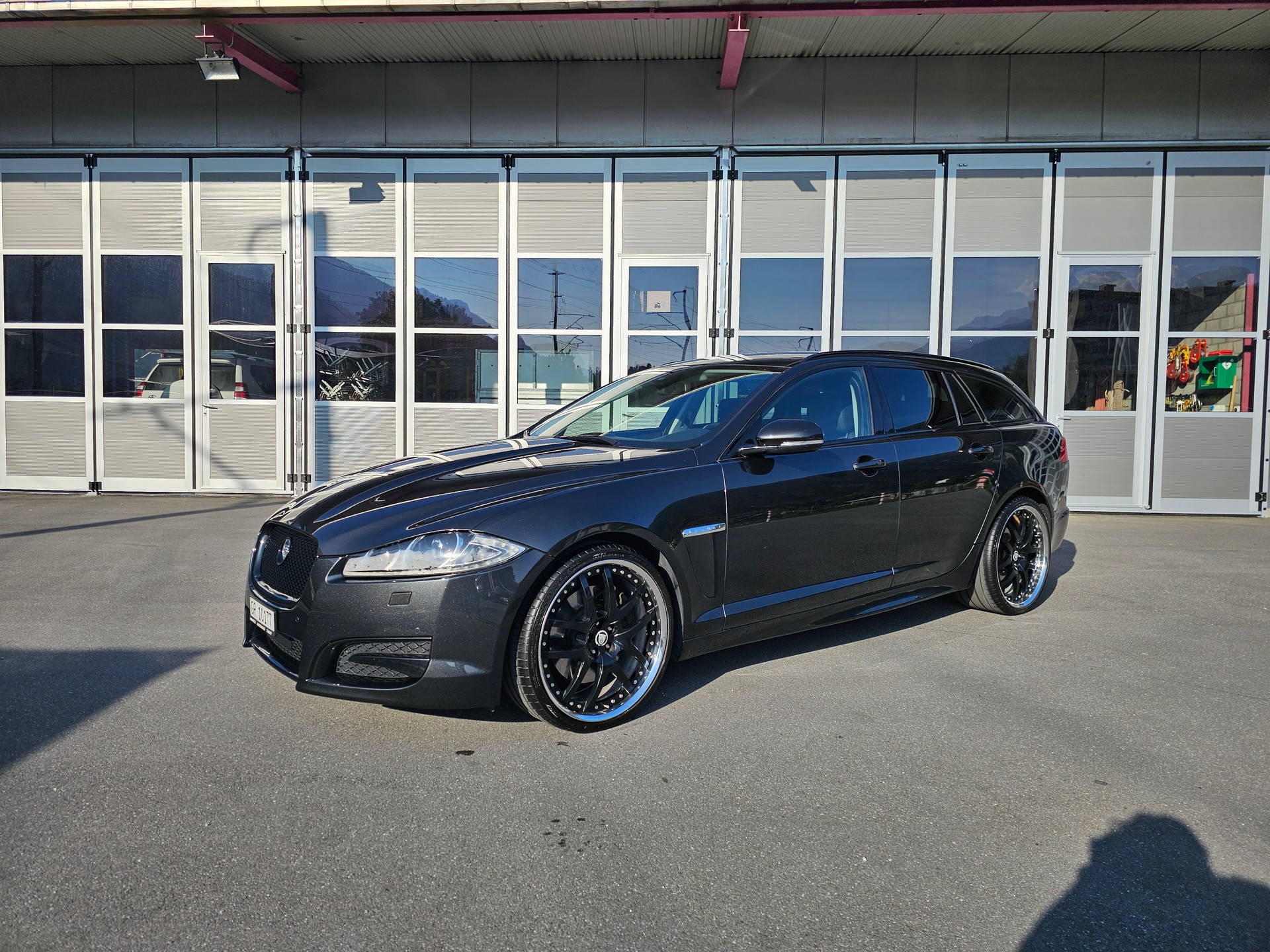 JAGUAR XF Sportbrake 3.0d S V6 Premium Luxury-image-0