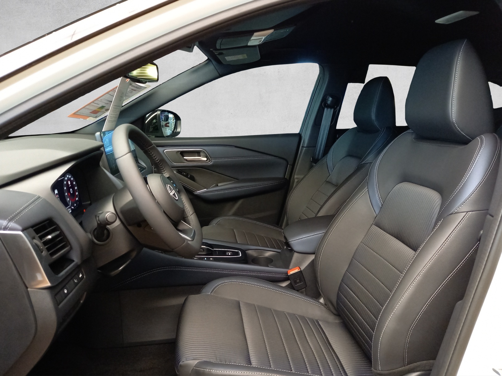 NISSAN Qashqai 1.5 VC-T e-Power Tekna 190PS 4x2-image-8