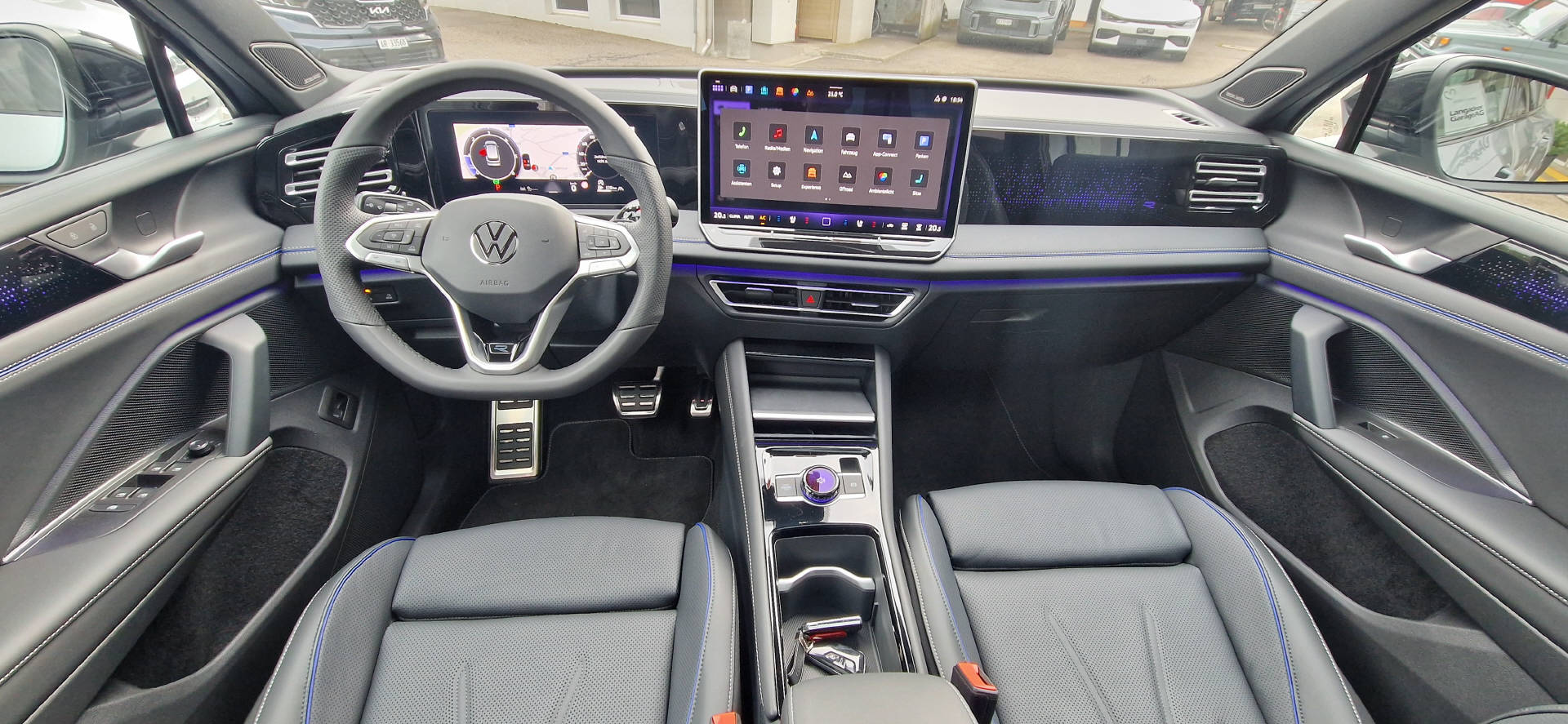 VW Tiguan 2.0 TDI SCR R-Line DSG 4motion-image-7