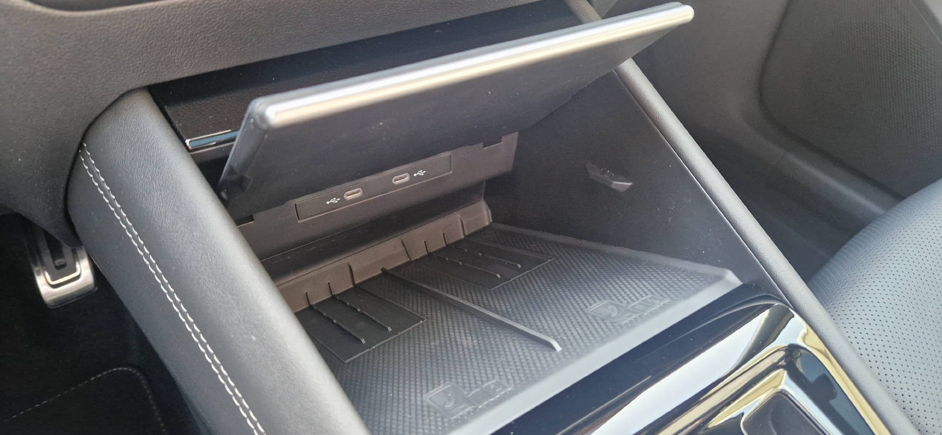 VW Tiguan 2.0 TDI SCR R-Line DSG 4motion-image-9