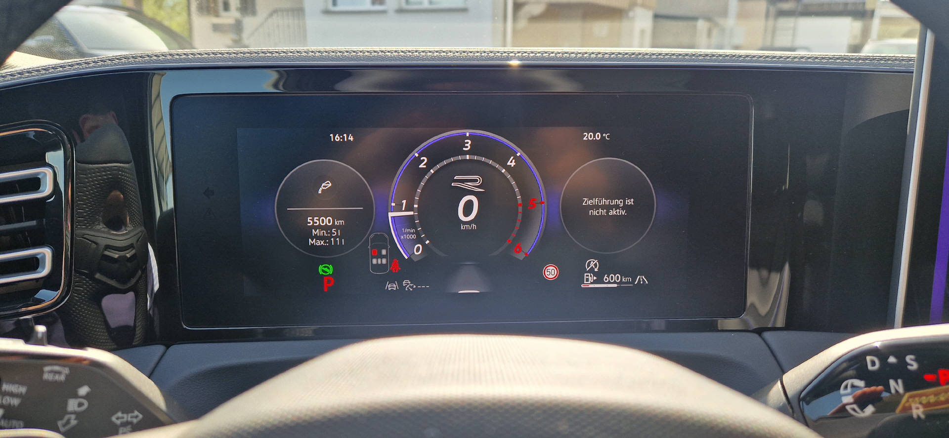 VW Tiguan 2.0 TDI SCR R-Line DSG 4motion-image-7