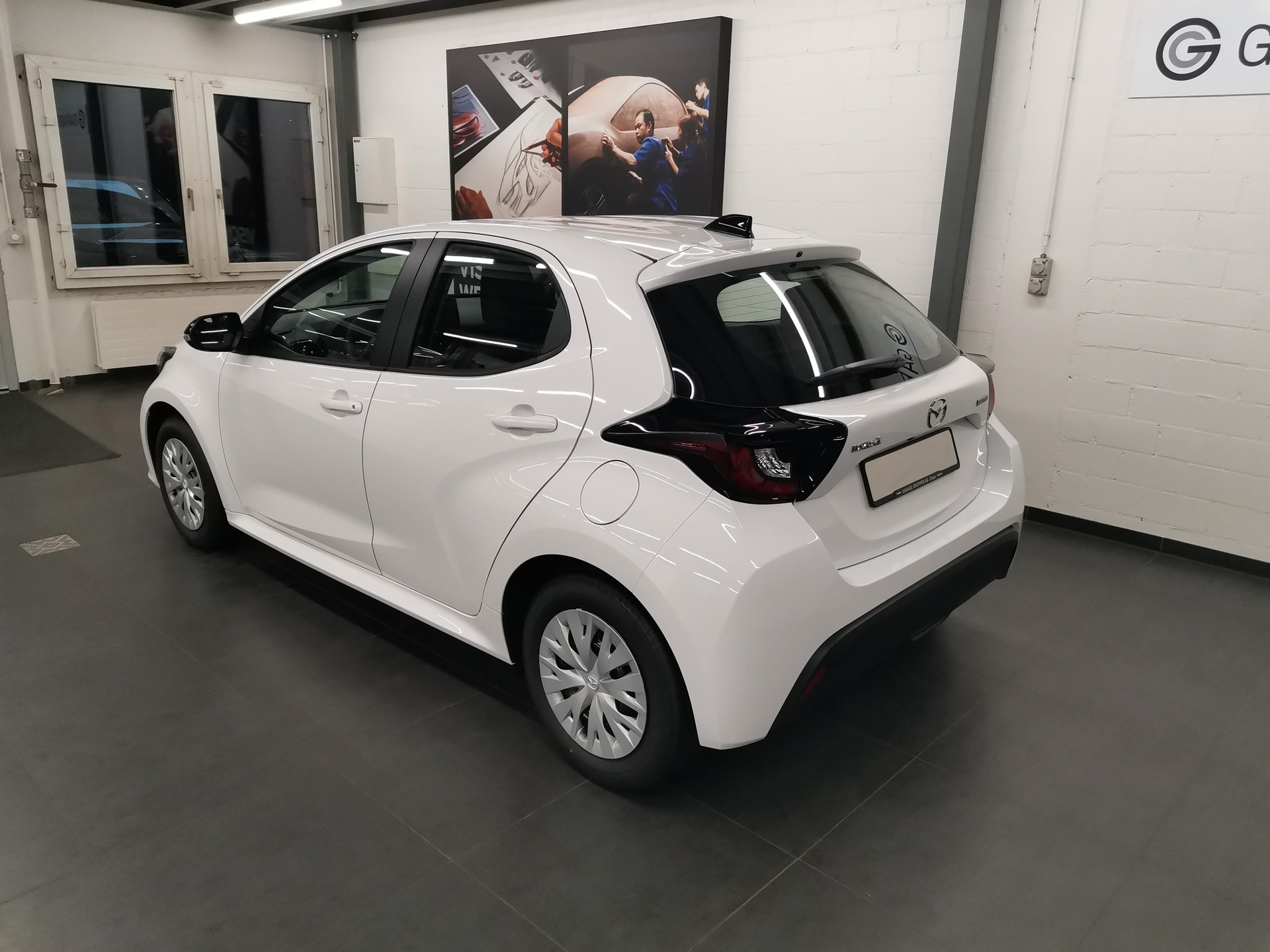 MAZDA 2 1.5 Hybrid Prime-Line-image-3