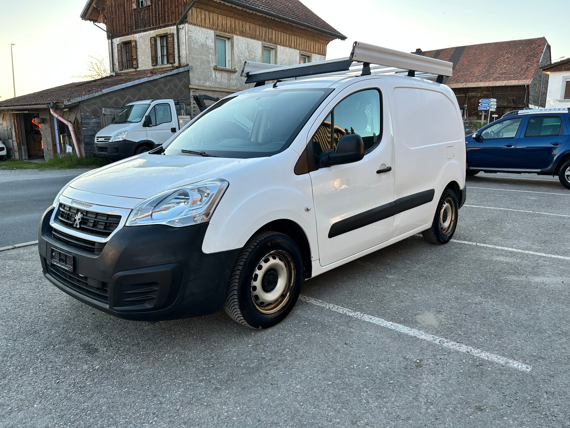 PEUGEOT Partner 1.6 VTi Allure-image-1