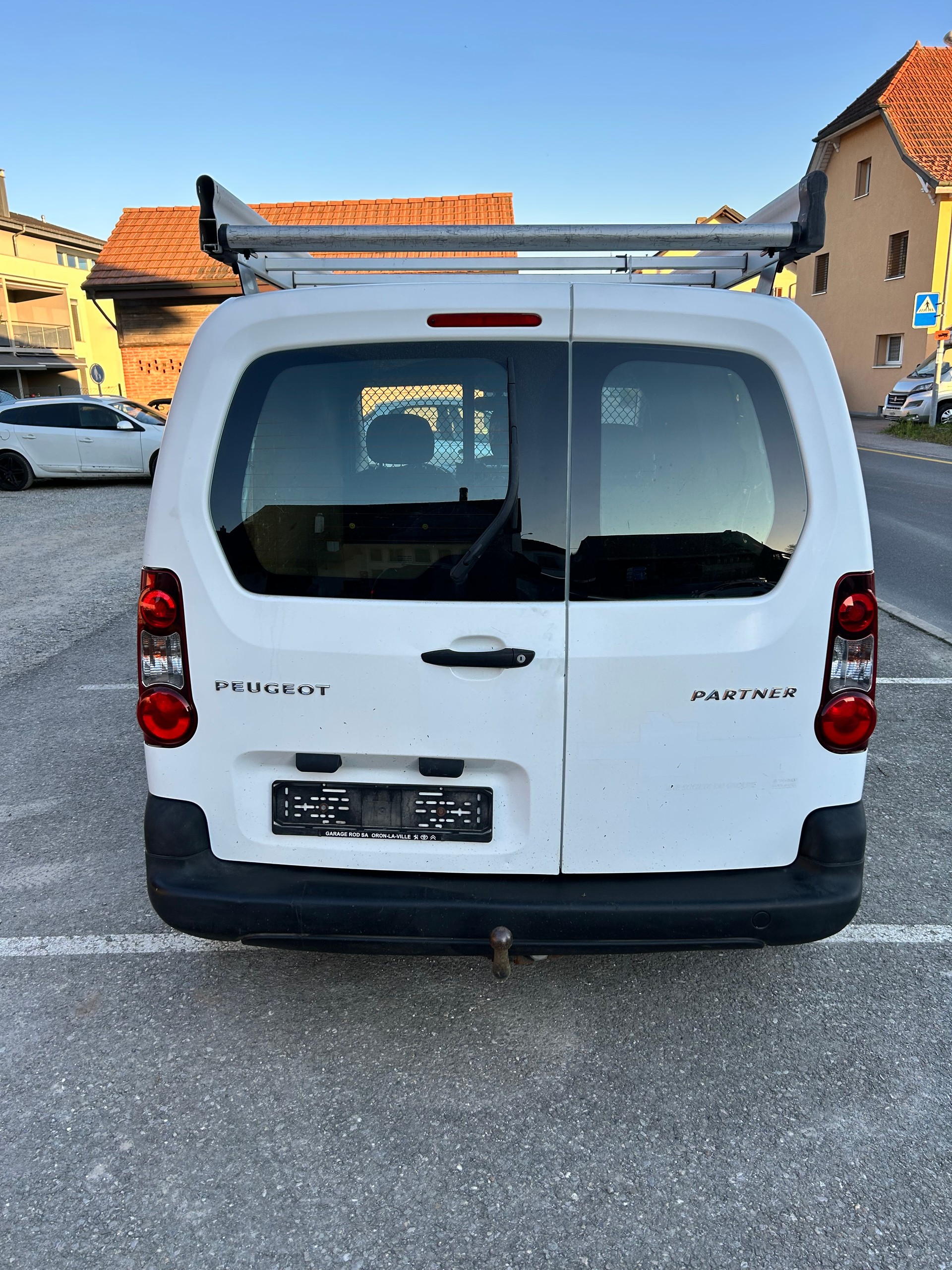 PEUGEOT Partner 1.6 VTi Allure-image-5