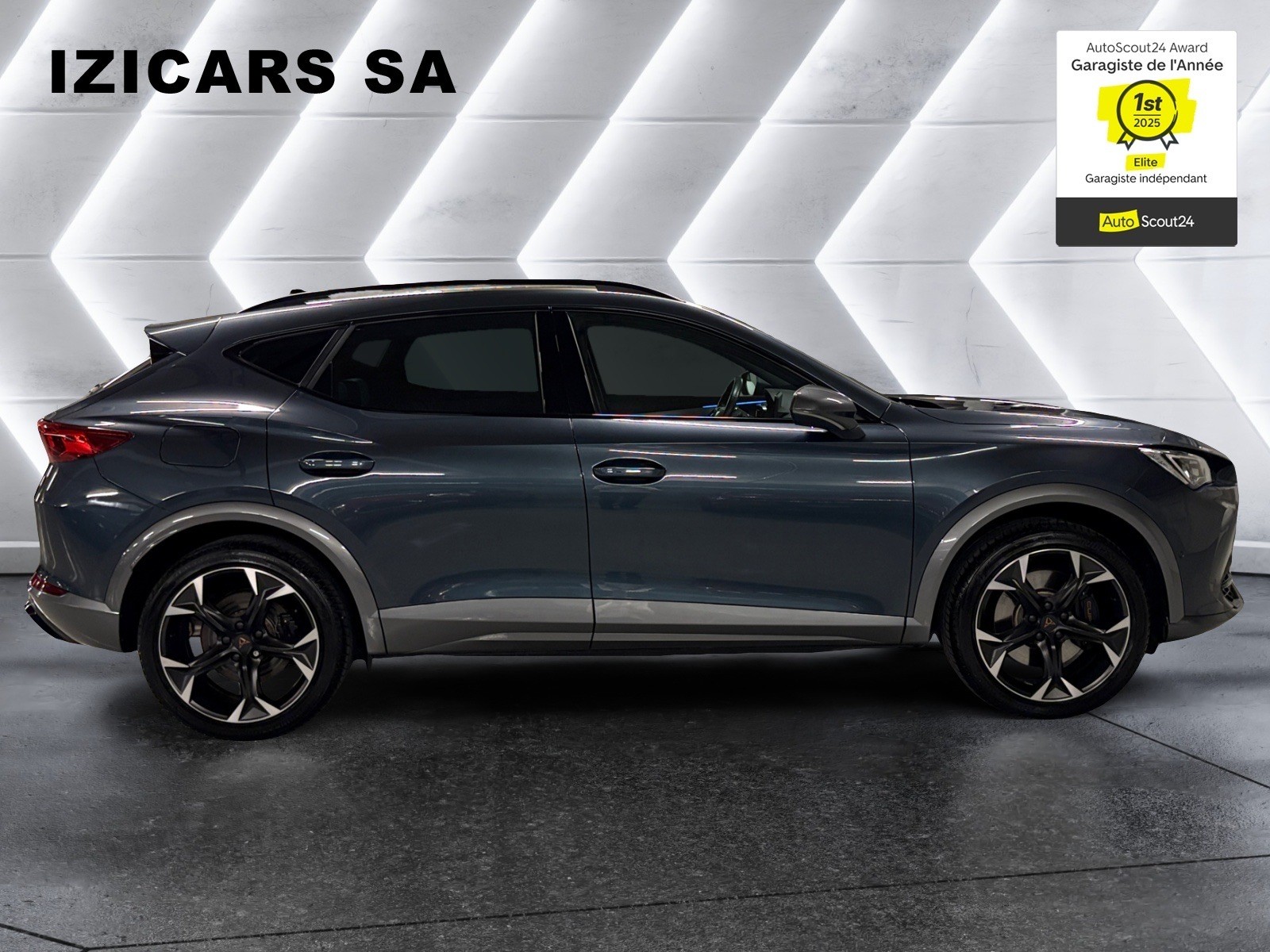 CUPRA Formentor 1.4 e-HYBRID pHEV VZ DSG / Attelage démontable / Caméra-image-9